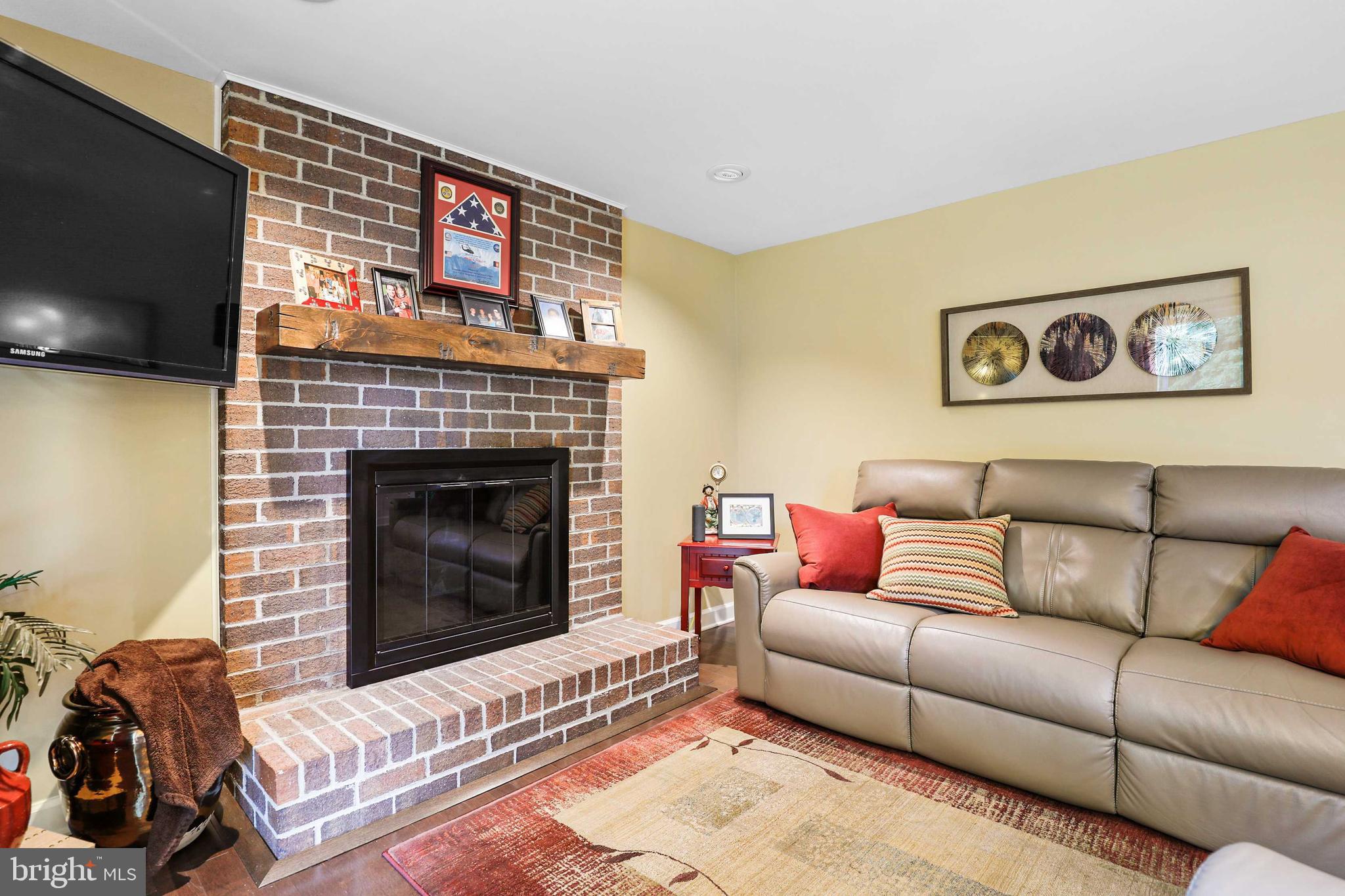 KINGS CONTRIVANCE - Residential