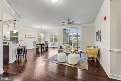 15110 HEATHER MILL LANE 201 HAYMARKET VA 20169