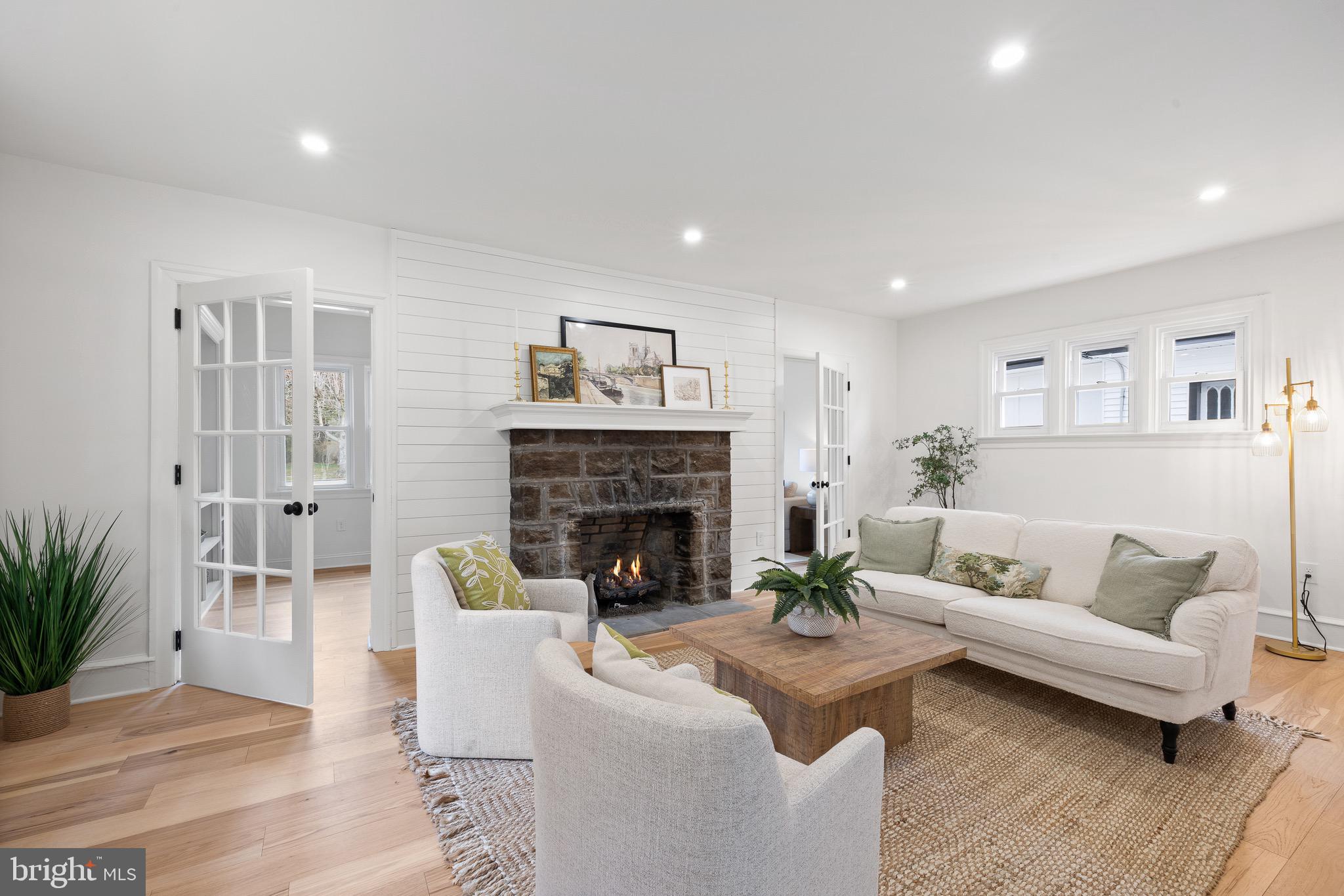 BROOKLINE - Residential