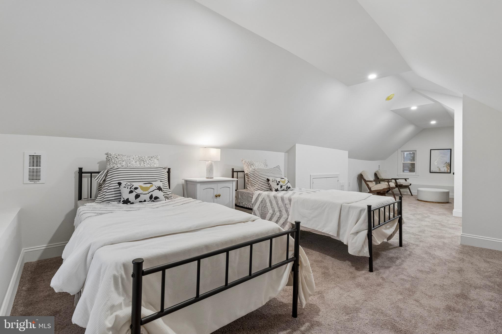 BROOKLINE - Residential