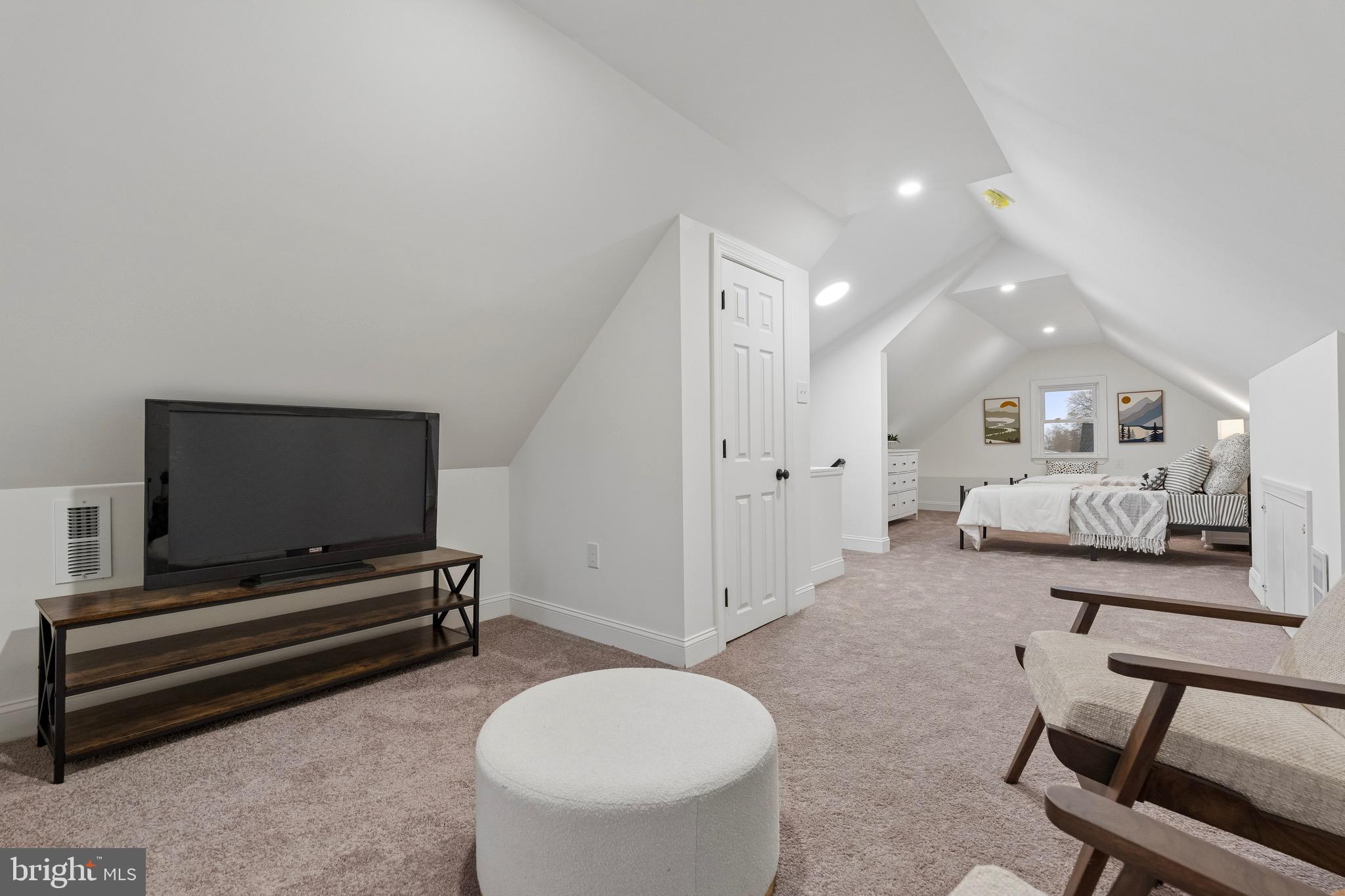 BROOKLINE - Residential