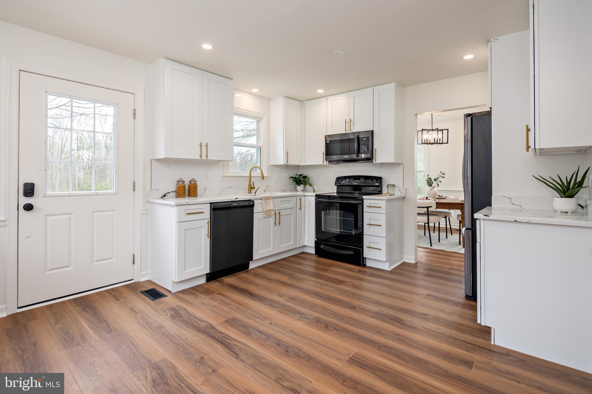 CHURCH HILL - Residential