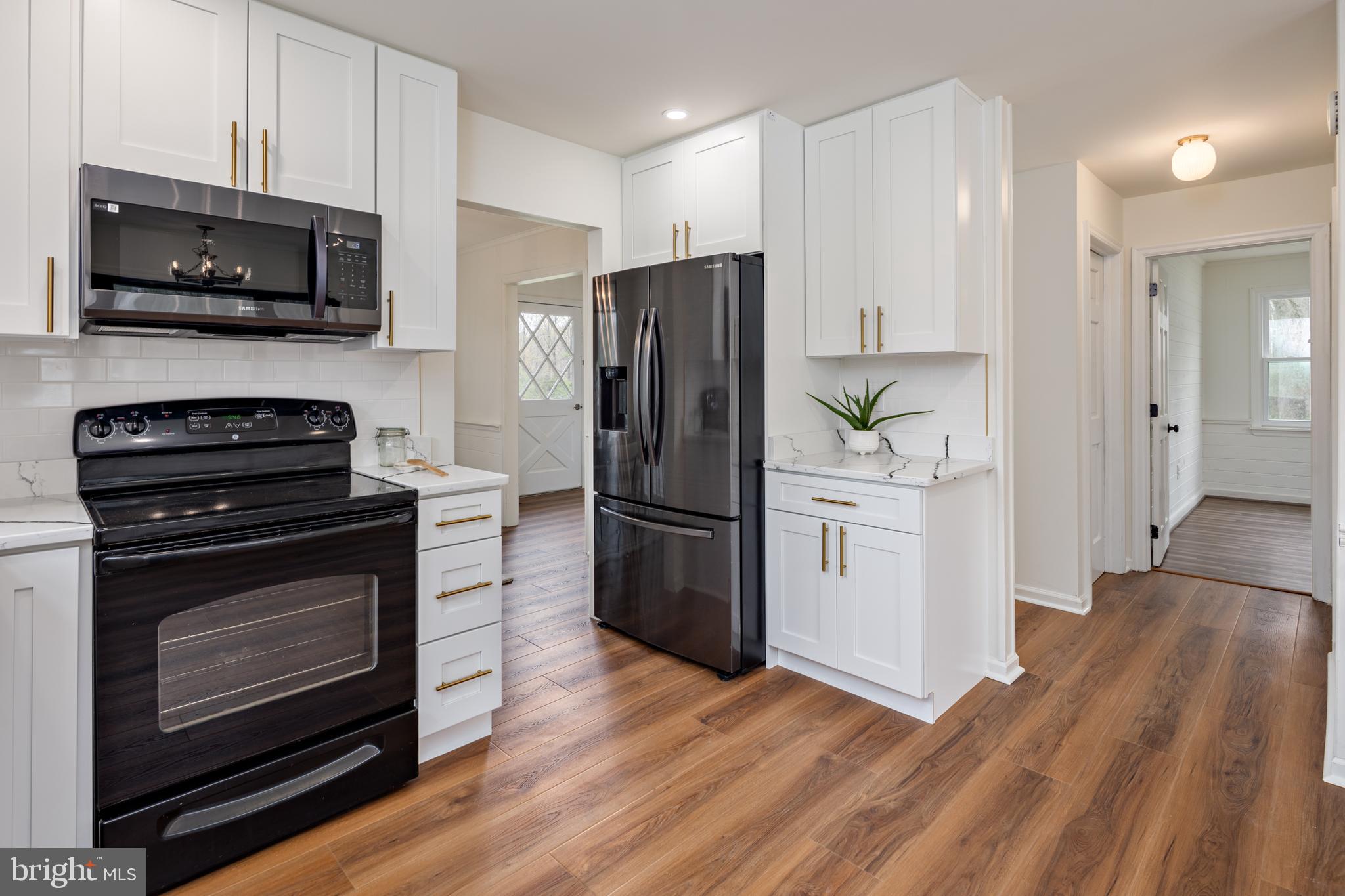 CHURCH HILL - Residential