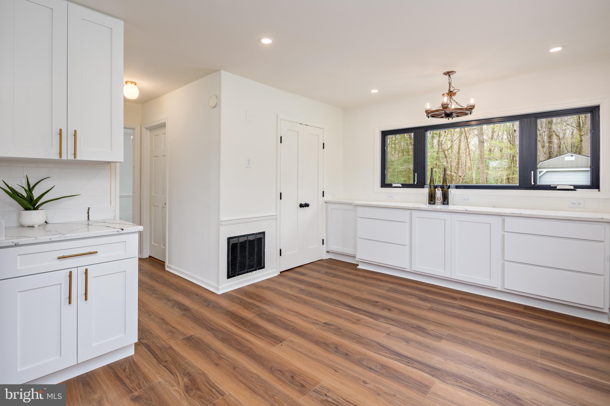 CHURCH HILL - Residential