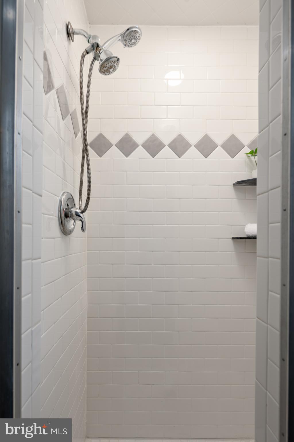 CHURCH HILL - Residential