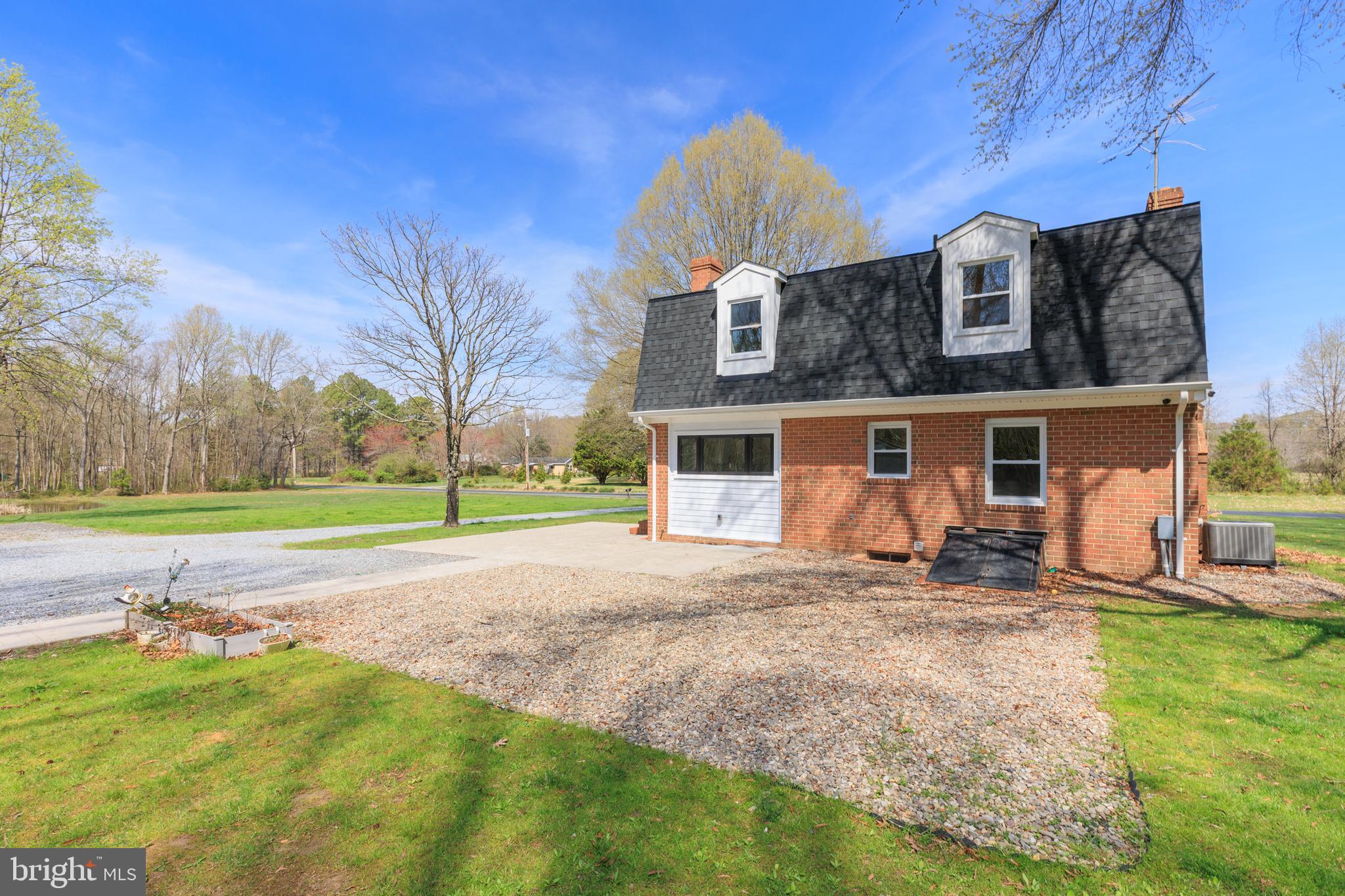 CHURCH HILL - Residential