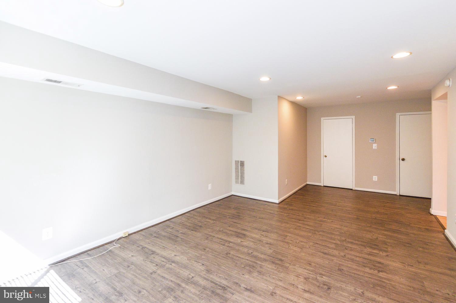 FRENCHMANS CREEK - Residential