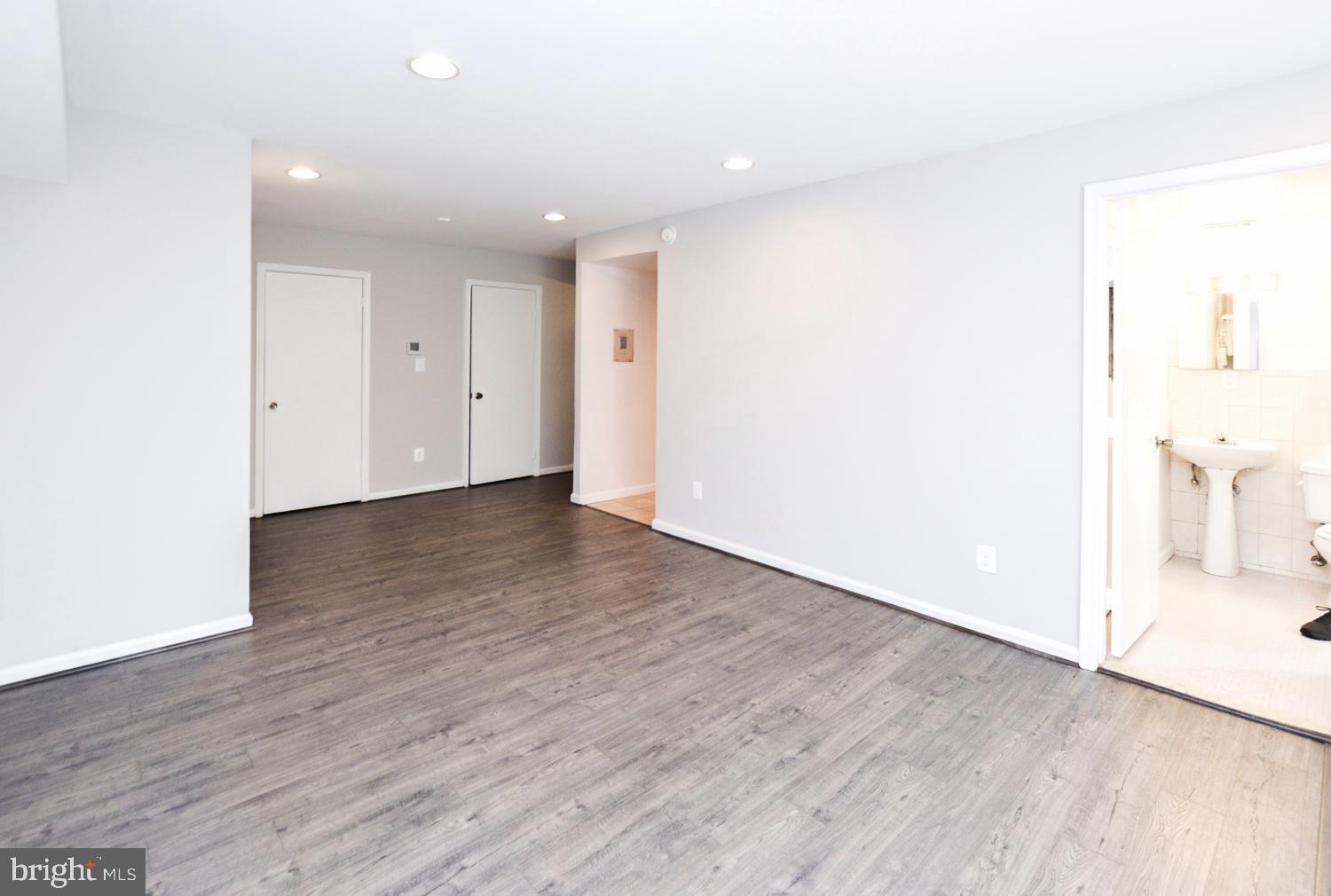 FRENCHMANS CREEK - Residential