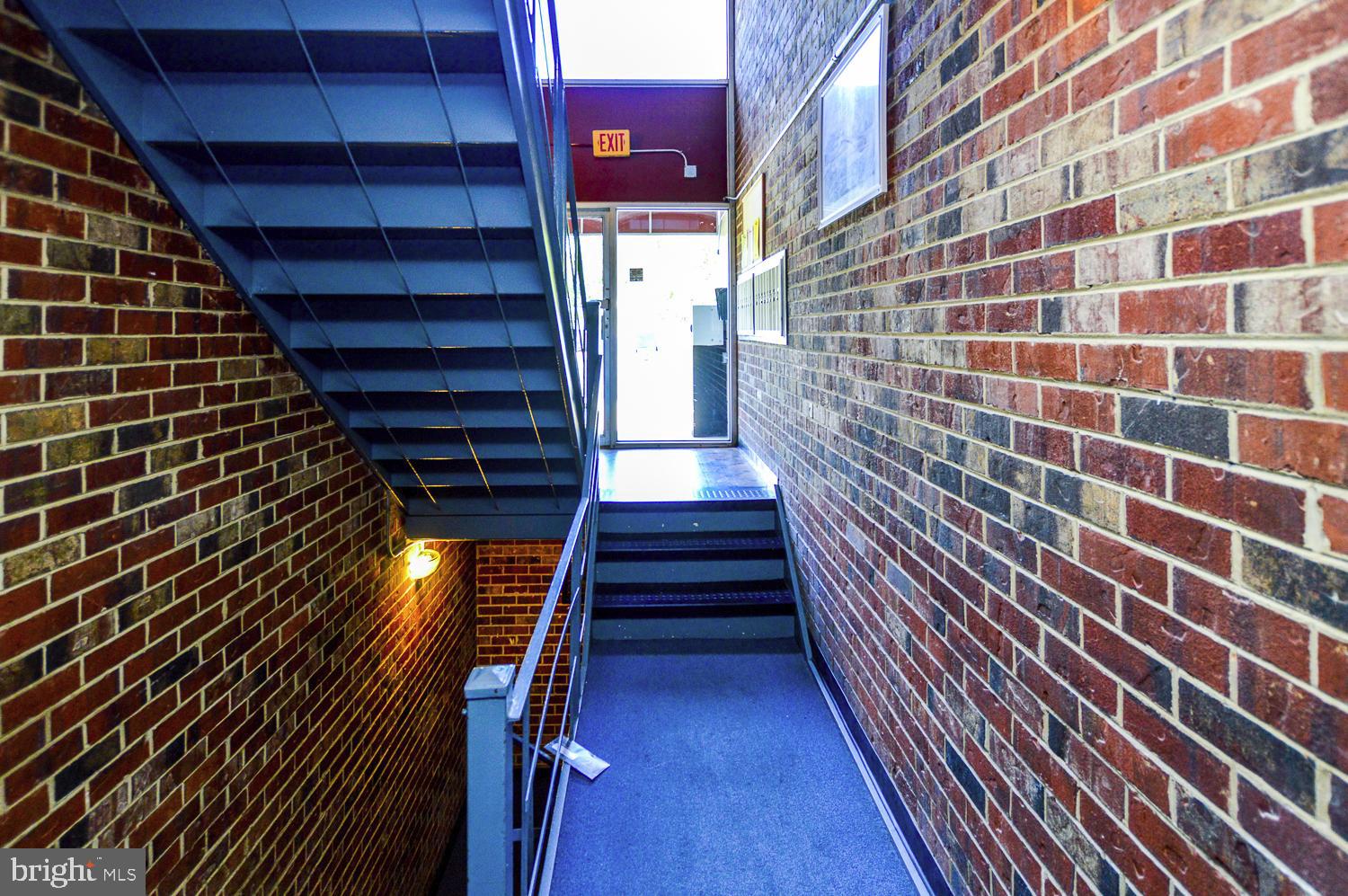 FRENCHMANS CREEK - Residential