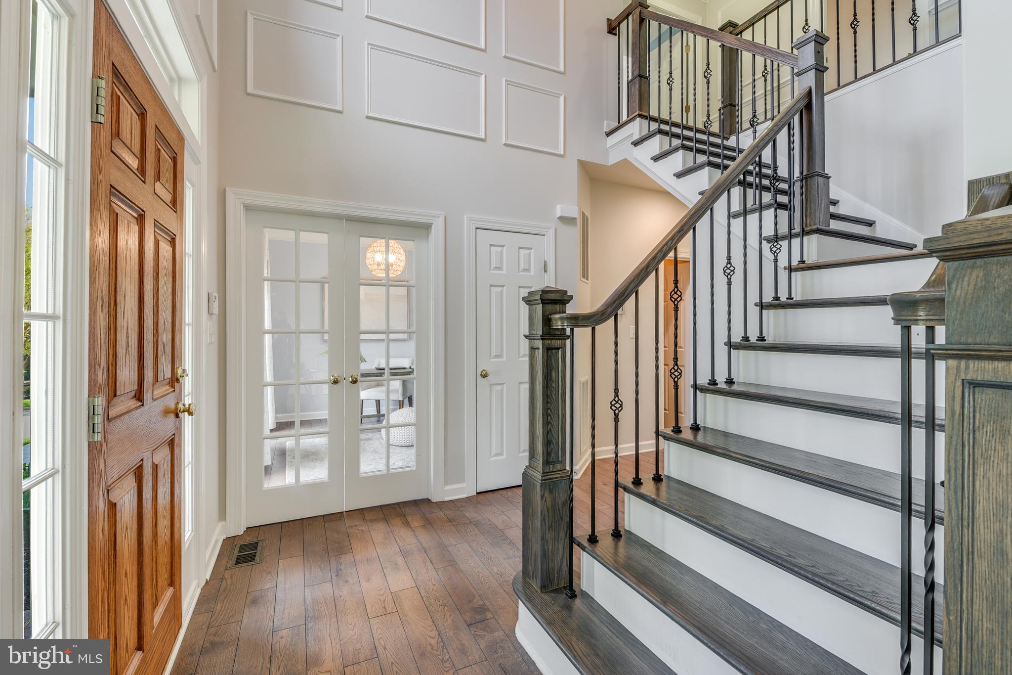 SOUTH RIVER COLONY - Residential