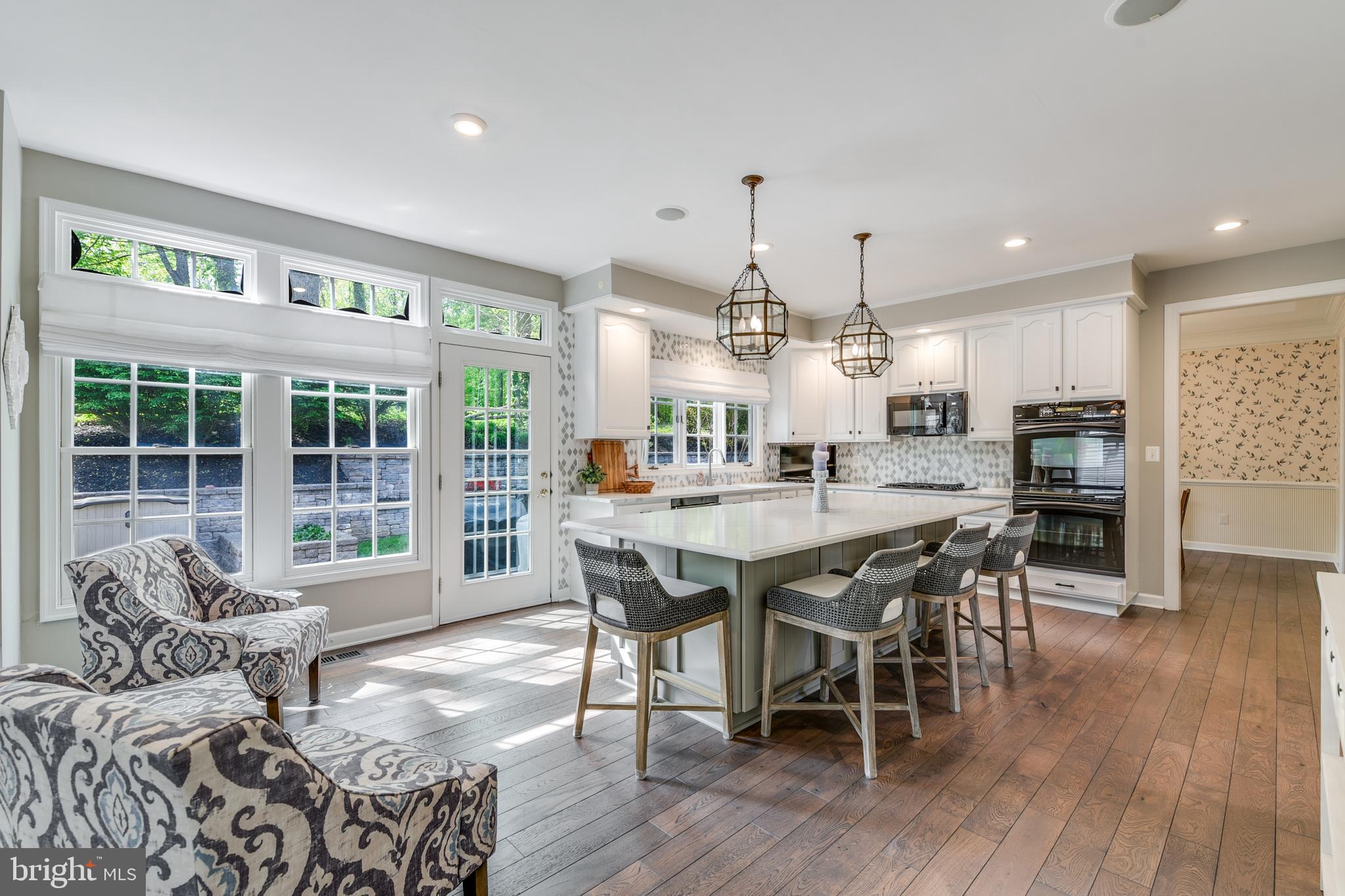 SOUTH RIVER COLONY - Residential