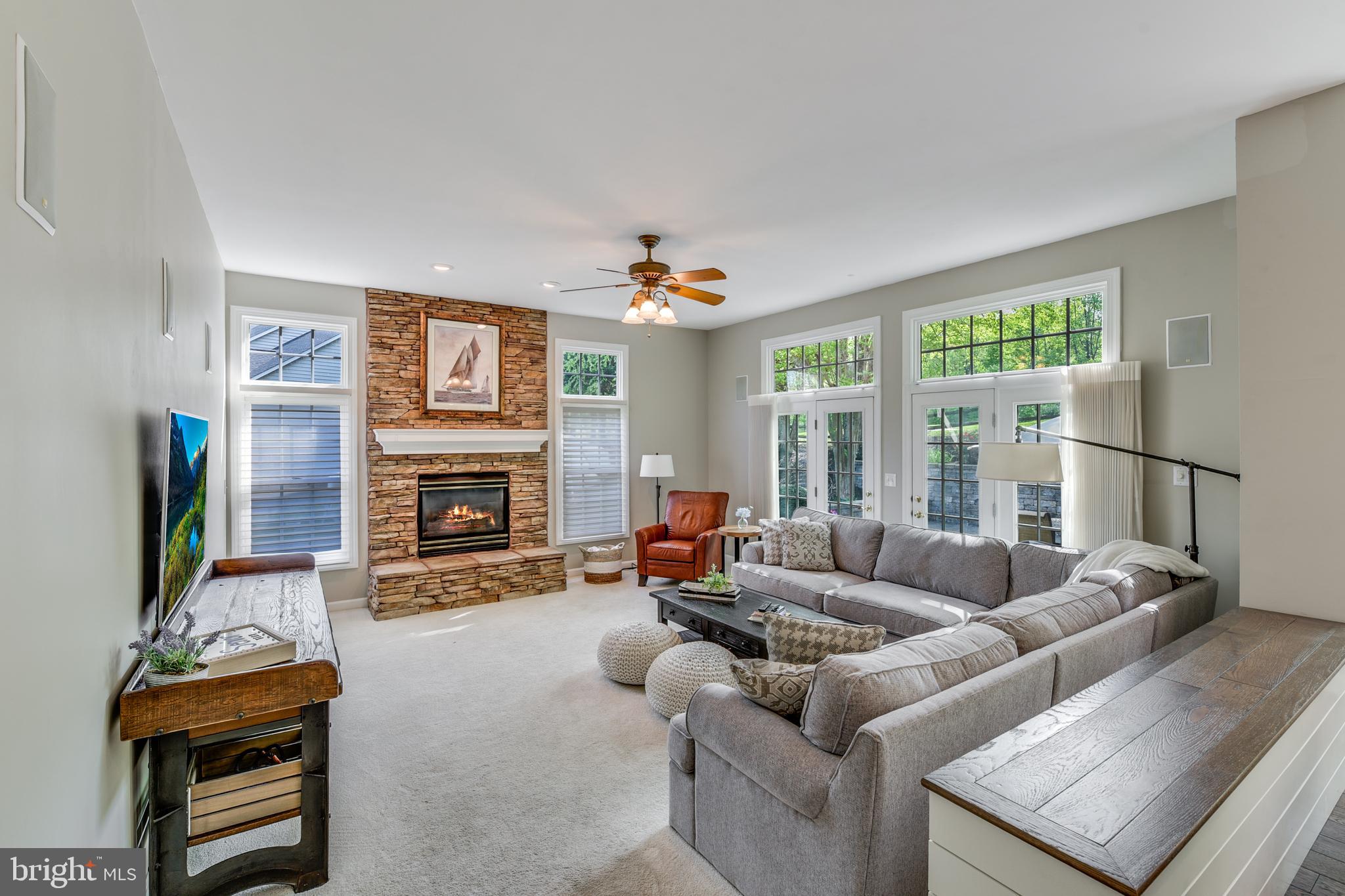 SOUTH RIVER COLONY - Residential