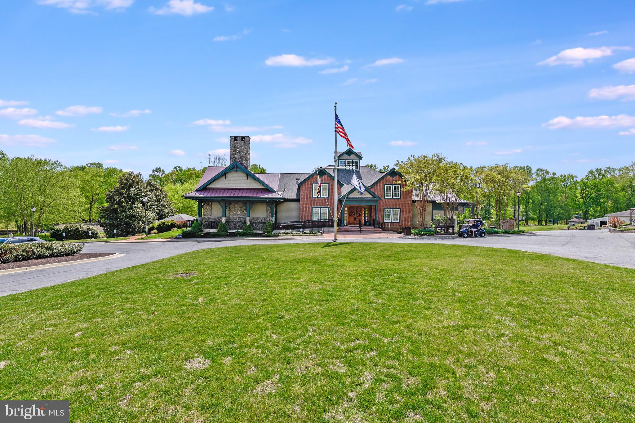 SOUTH RIVER COLONY - Residential