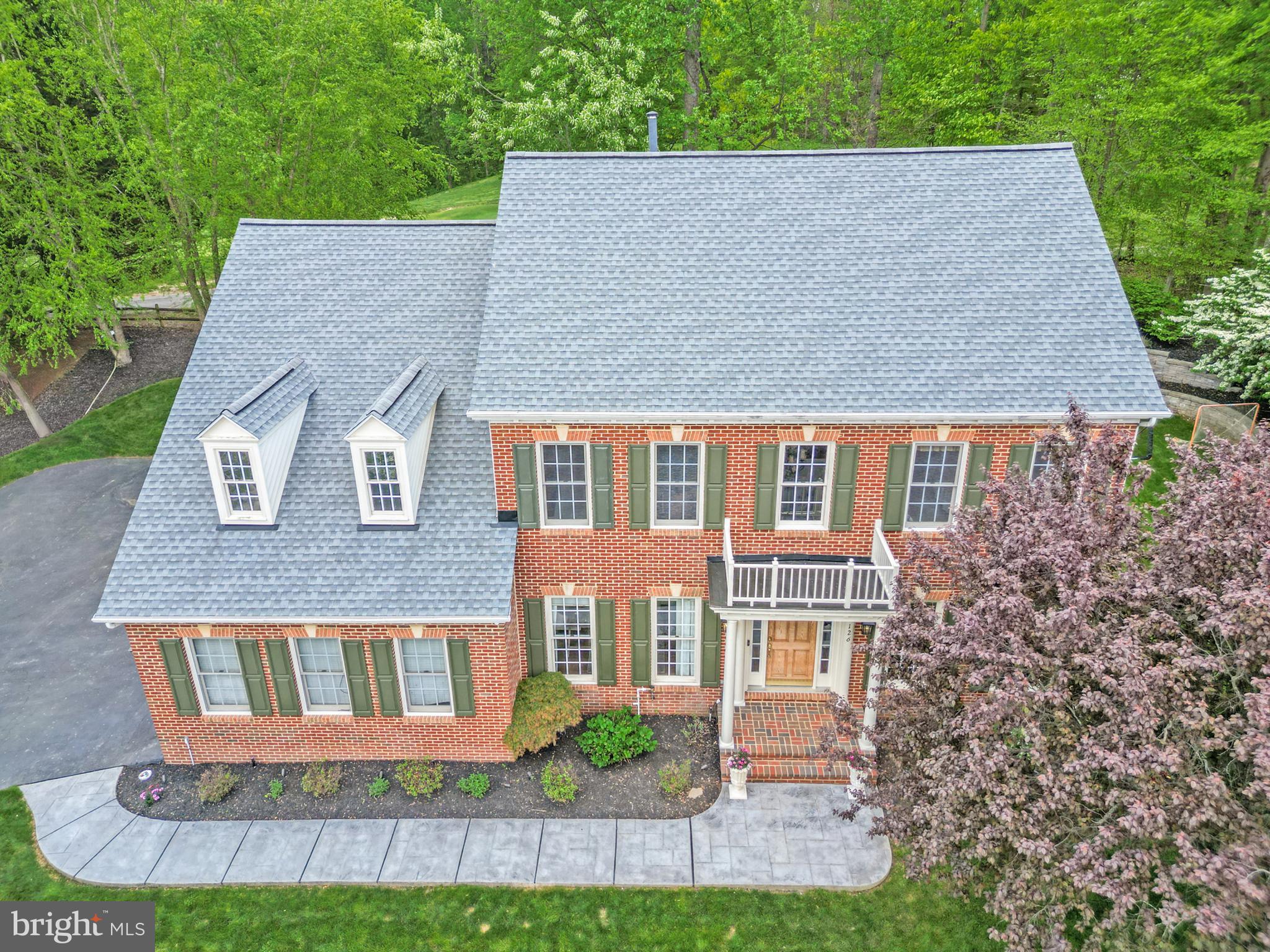 SOUTH RIVER COLONY - Residential