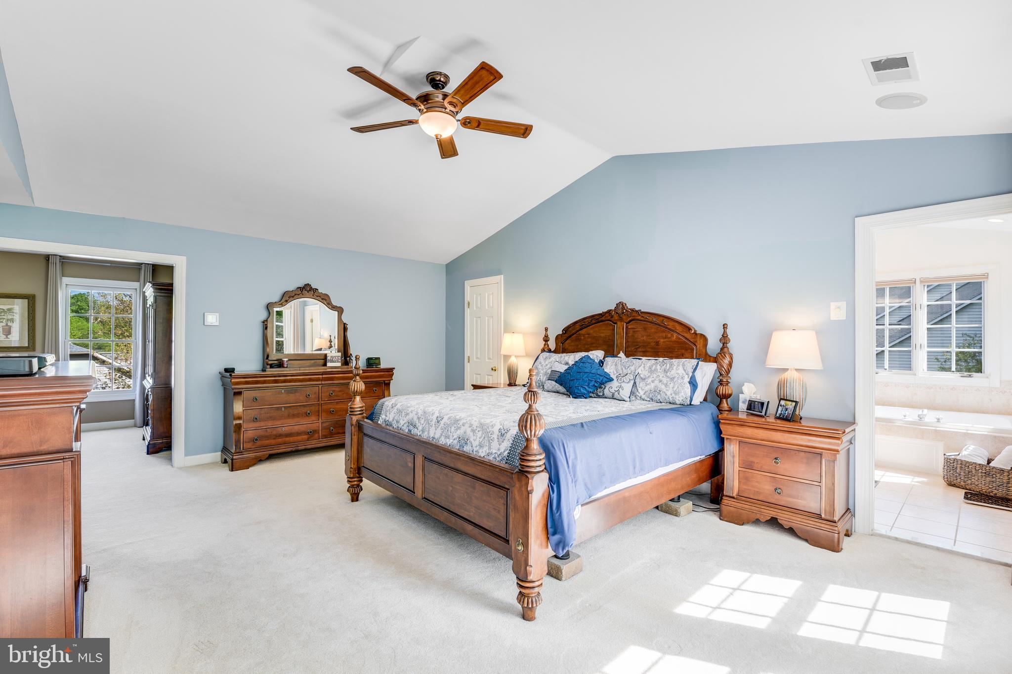 SOUTH RIVER COLONY - Residential