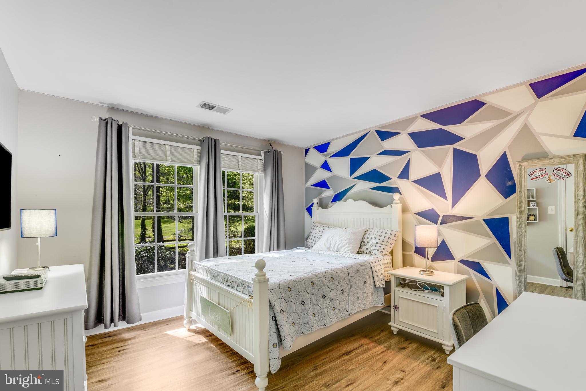 SOUTH RIVER COLONY - Residential