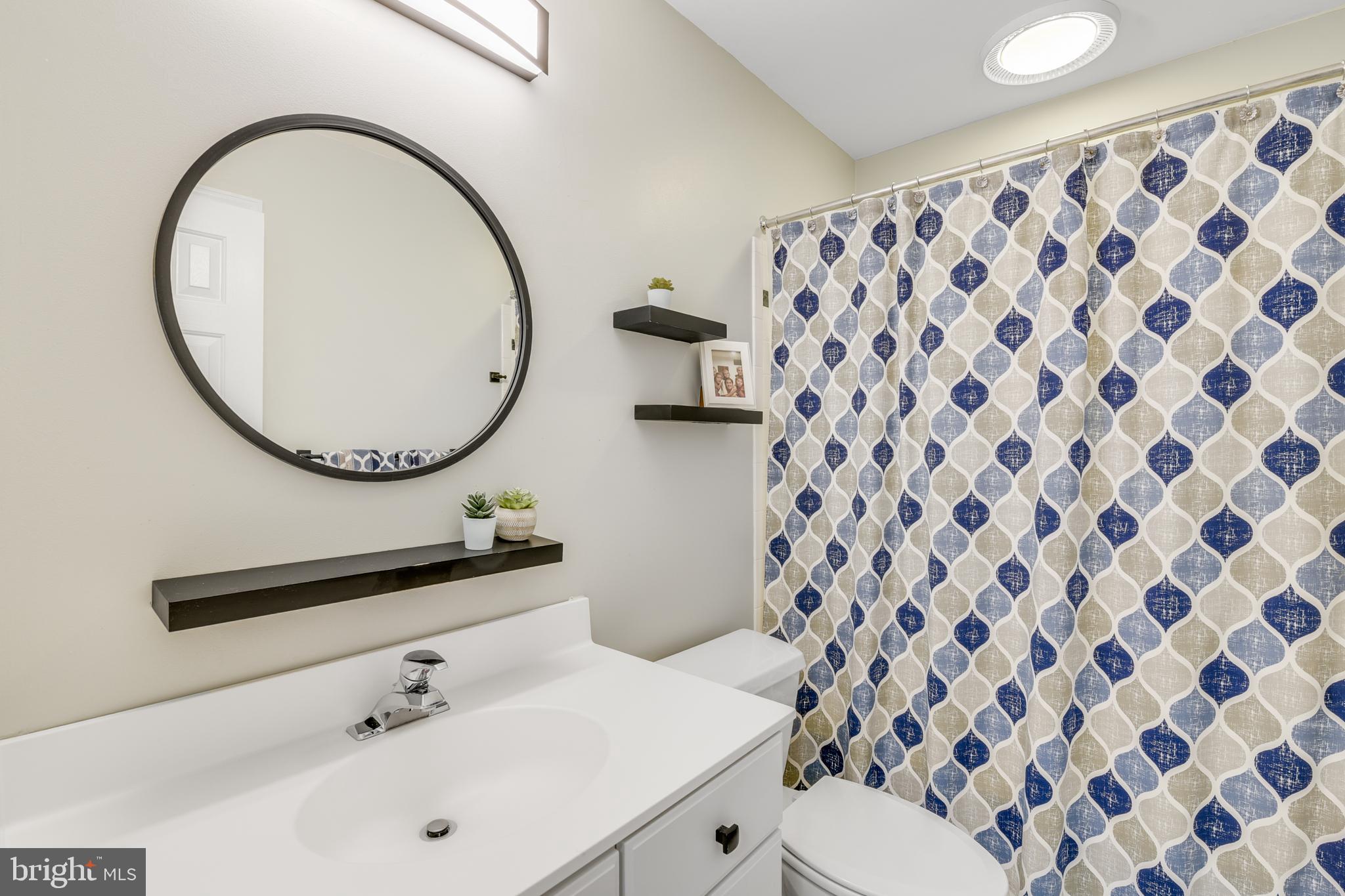 SOUTH RIVER COLONY - Residential