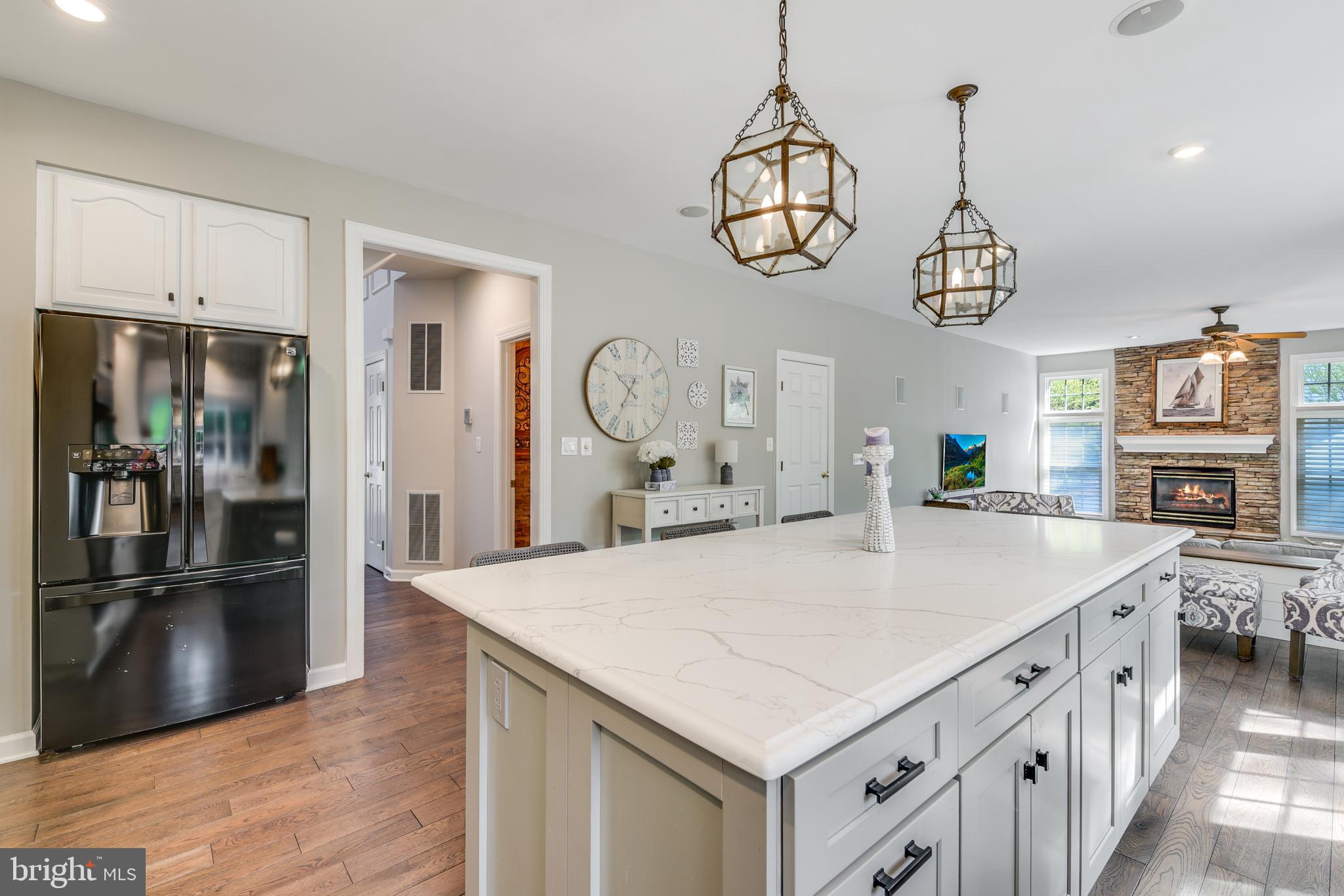 SOUTH RIVER COLONY - Residential