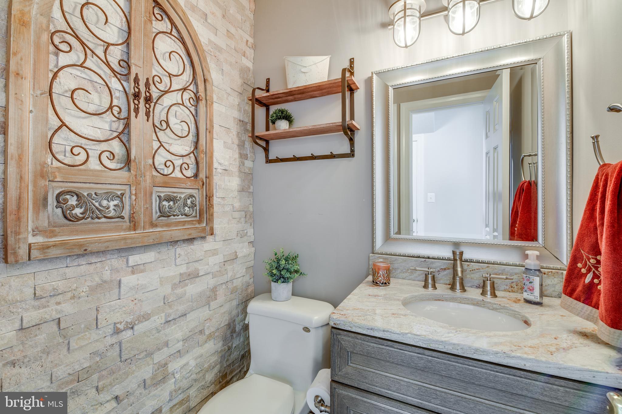 SOUTH RIVER COLONY - Residential