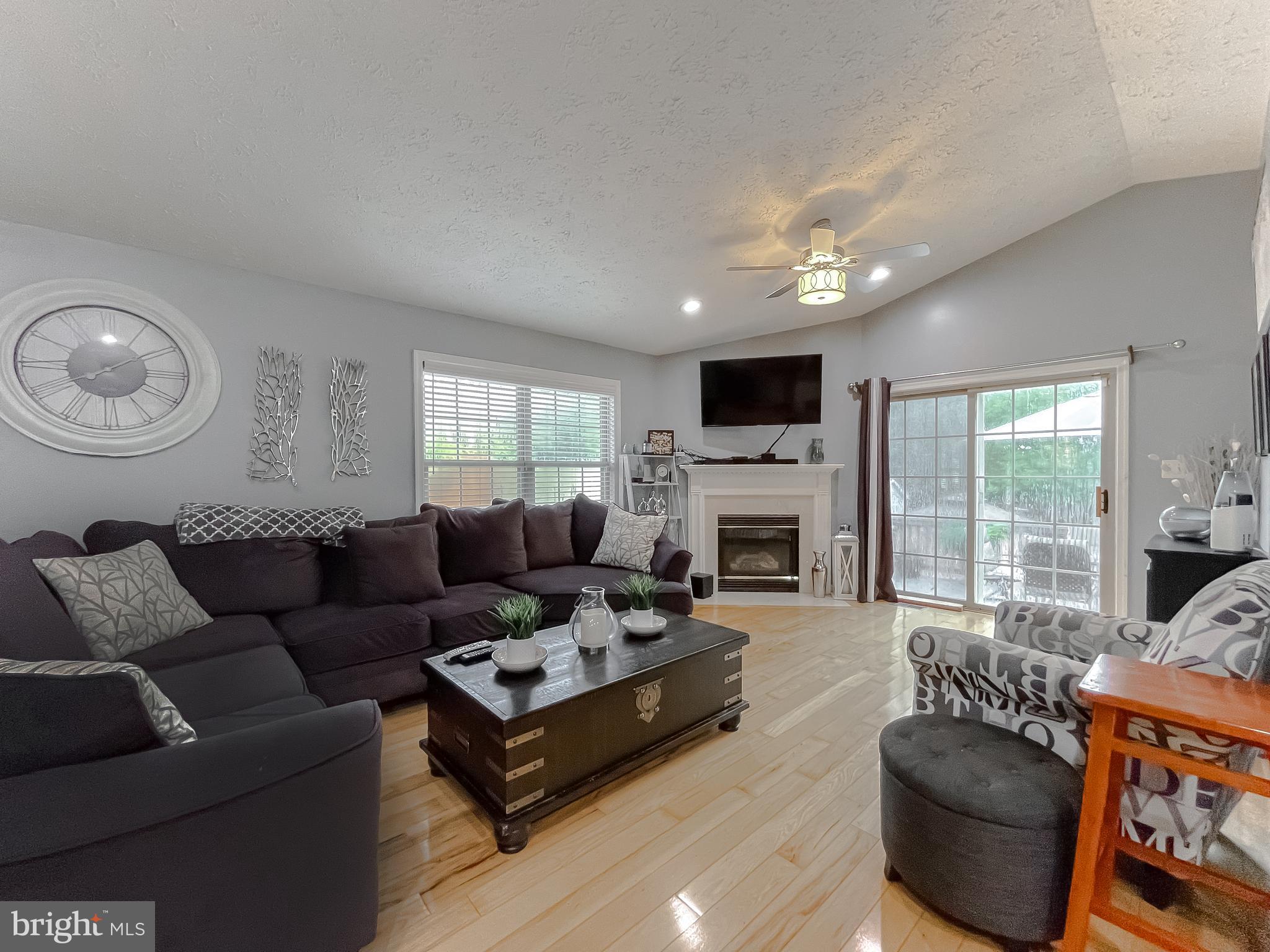 PINE HILL EST SUB - Residential