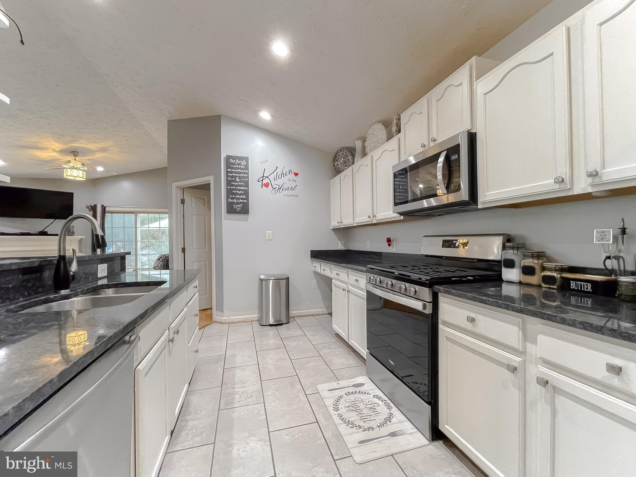 PINE HILL EST SUB - Residential