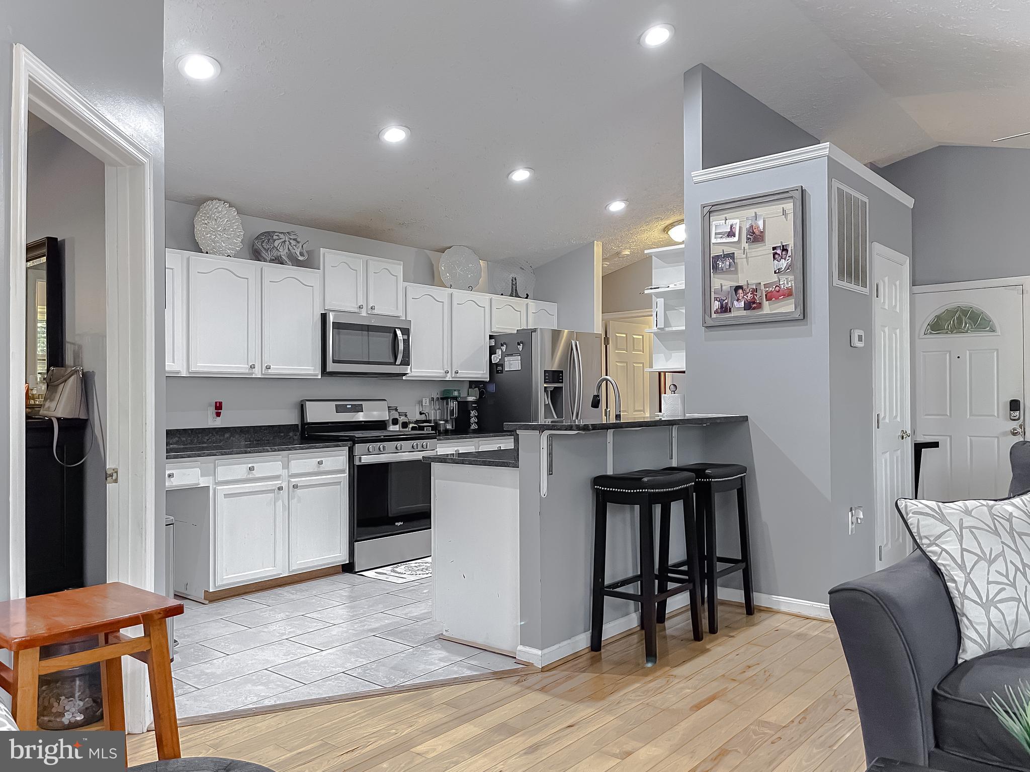 PINE HILL EST SUB - Residential