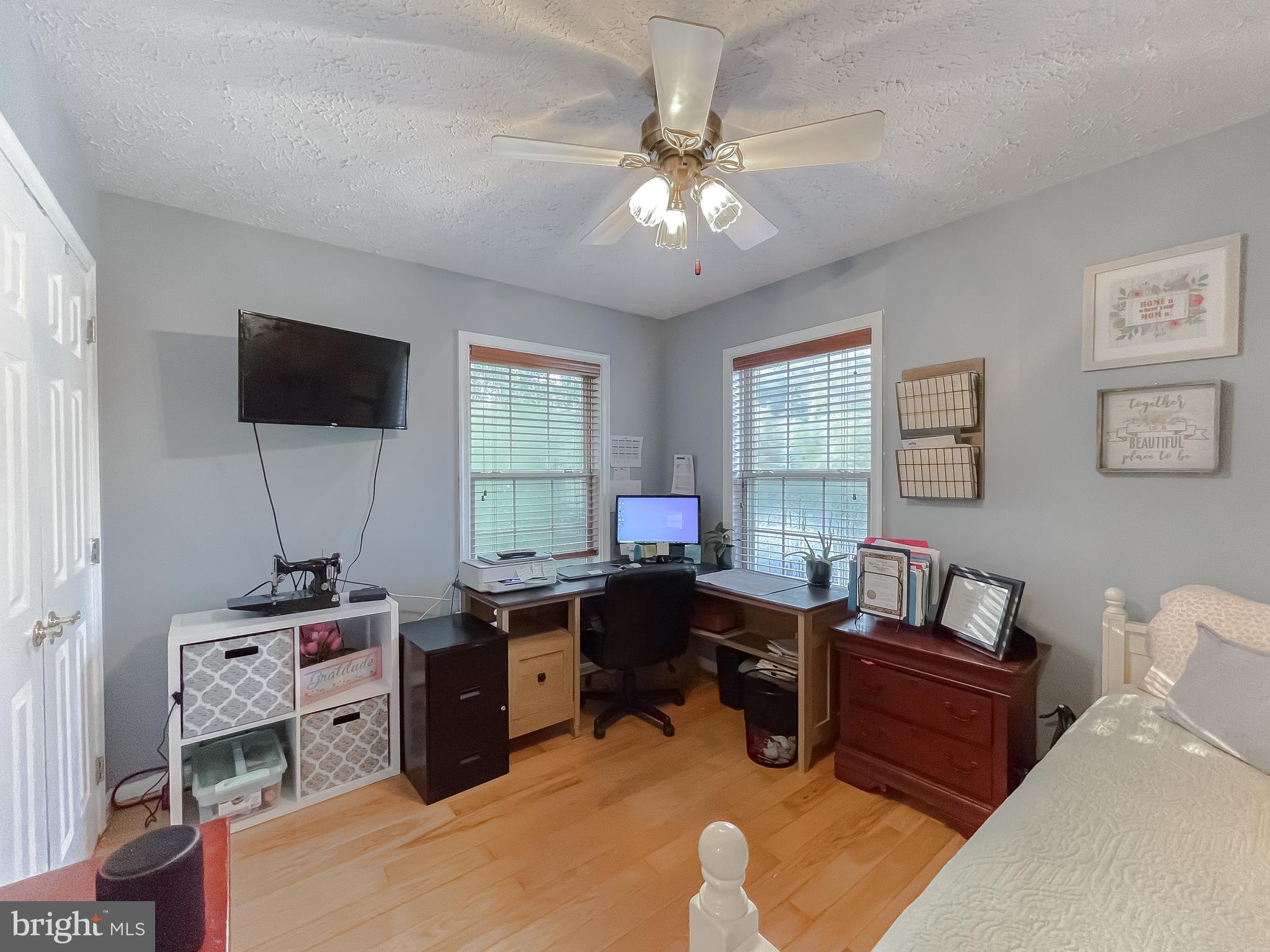 PINE HILL EST SUB - Residential