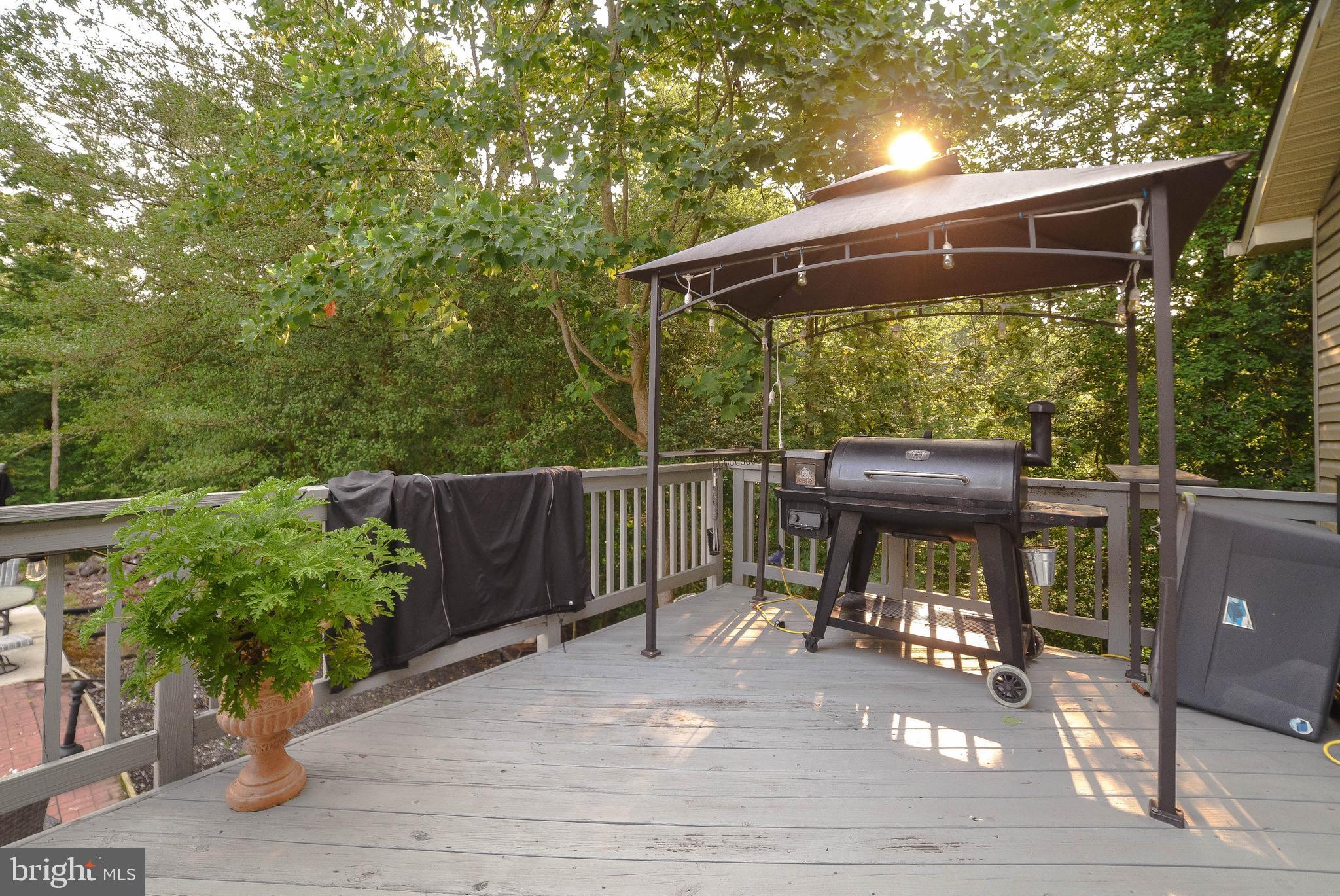 PINE HILL EST SUB - Residential