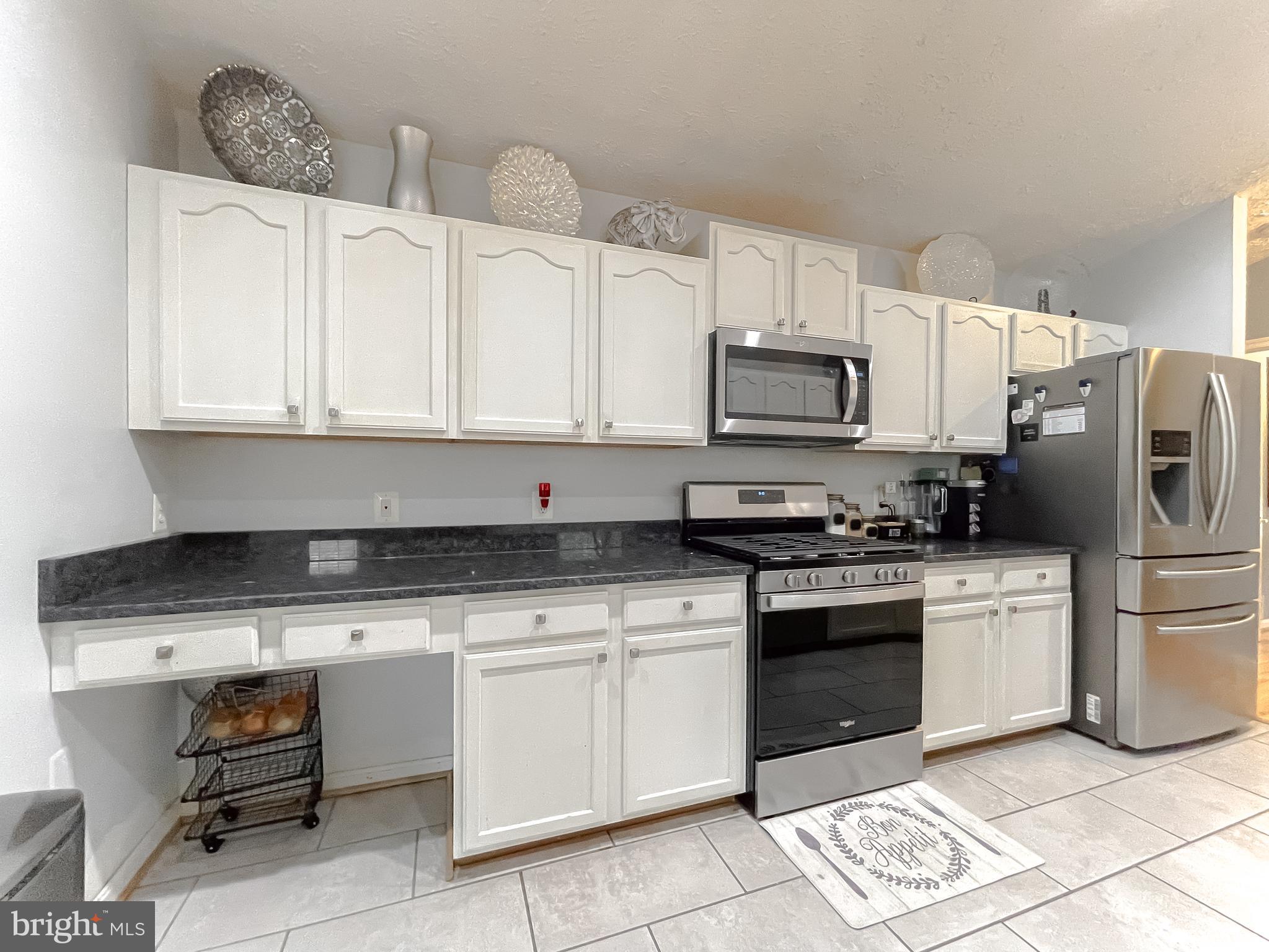 PINE HILL EST SUB - Residential