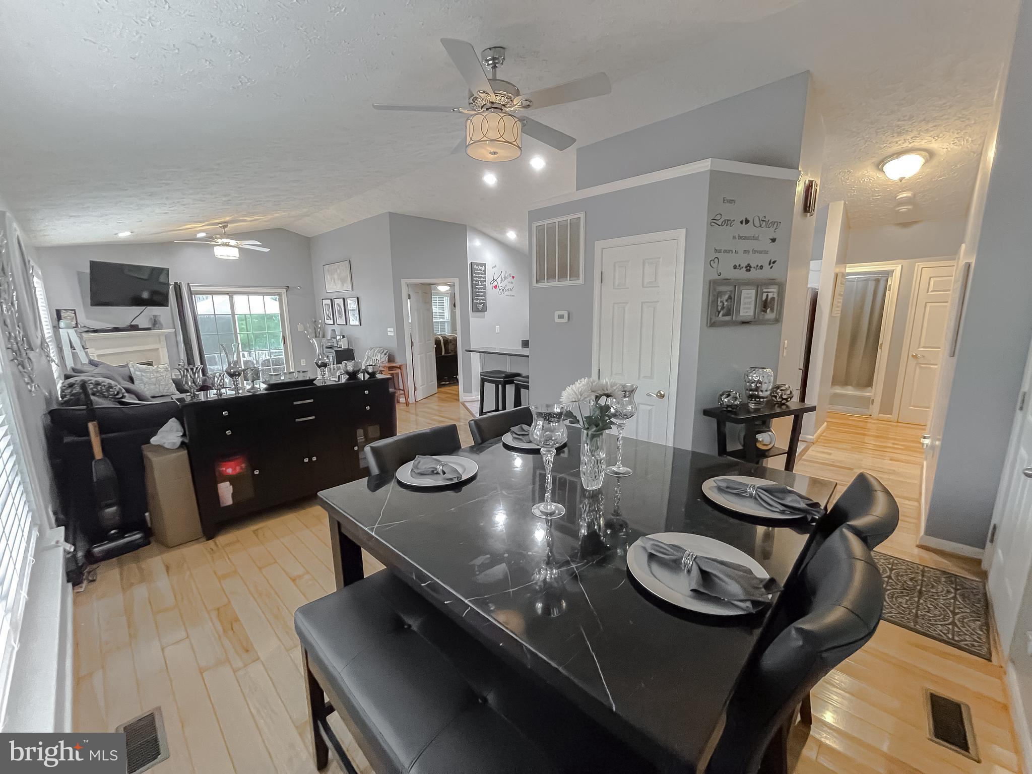 PINE HILL EST SUB - Residential