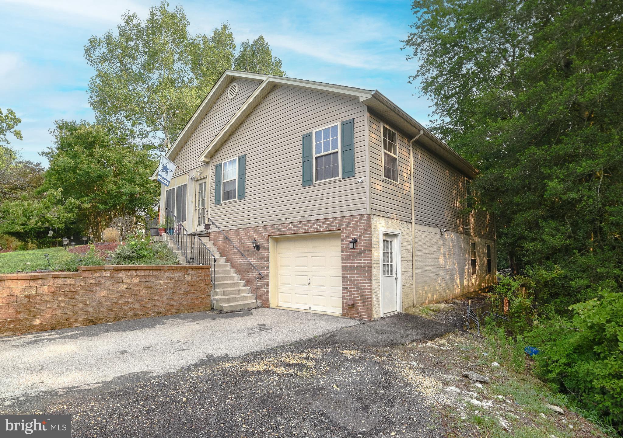 PINE HILL EST SUB - Residential