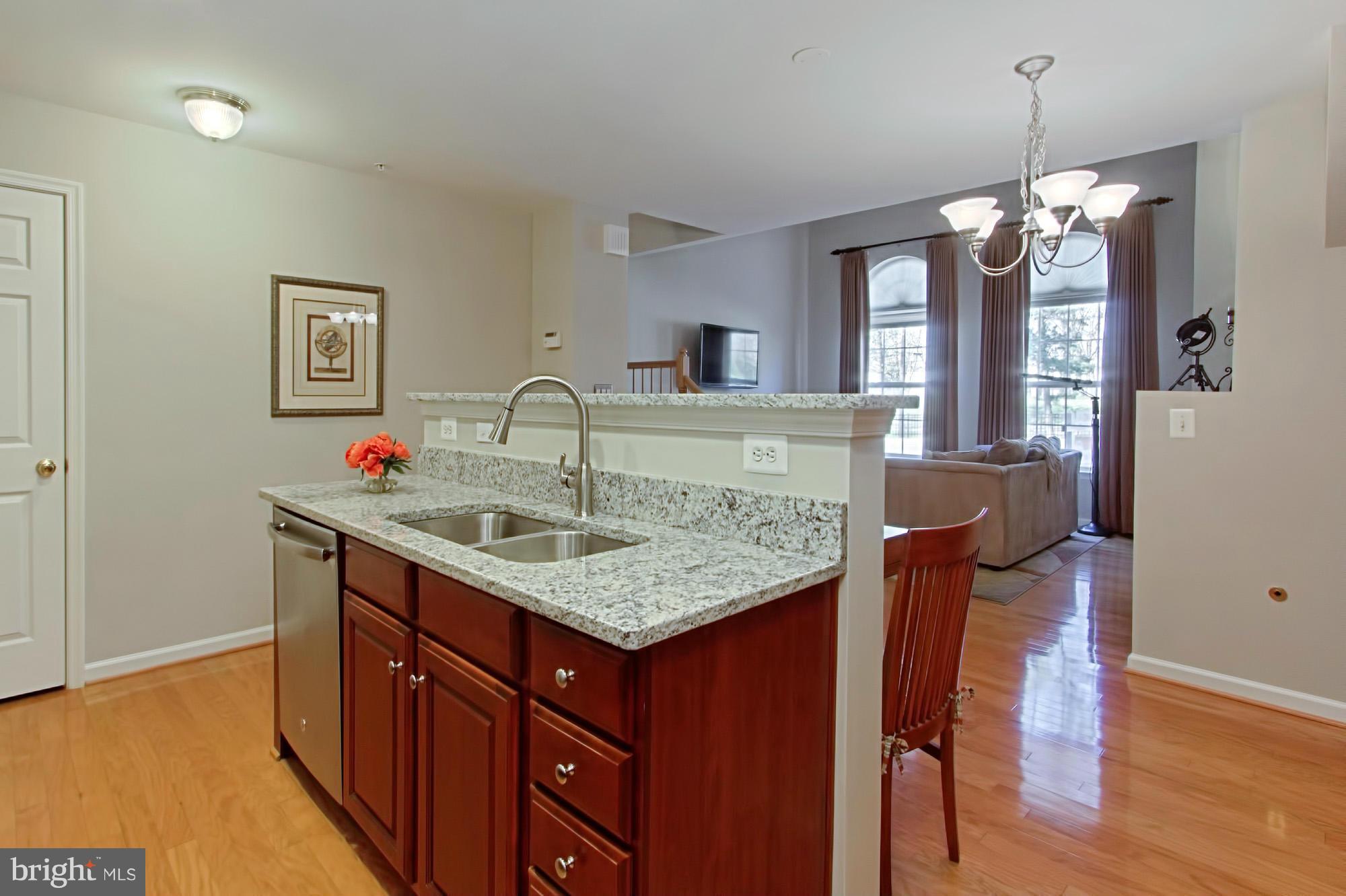 527 CAMERON STATION BOULEVARD