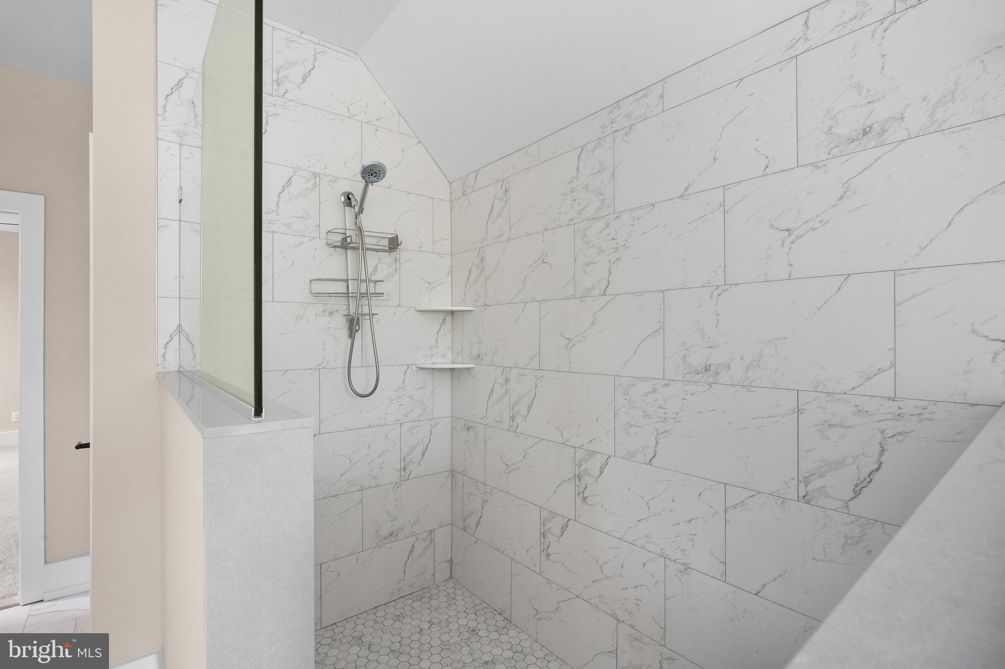 CREEKVIEW ESTATES - Residential