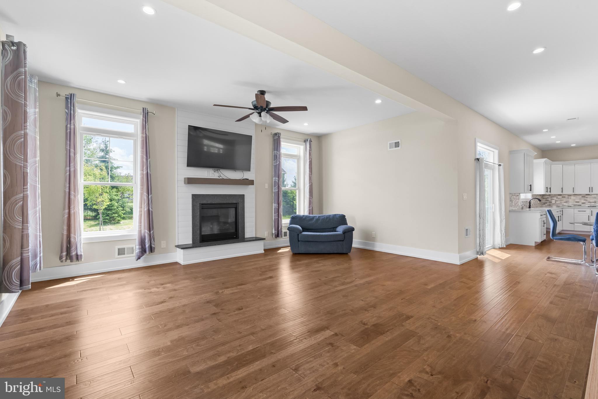 CREEKVIEW ESTATES - Residential