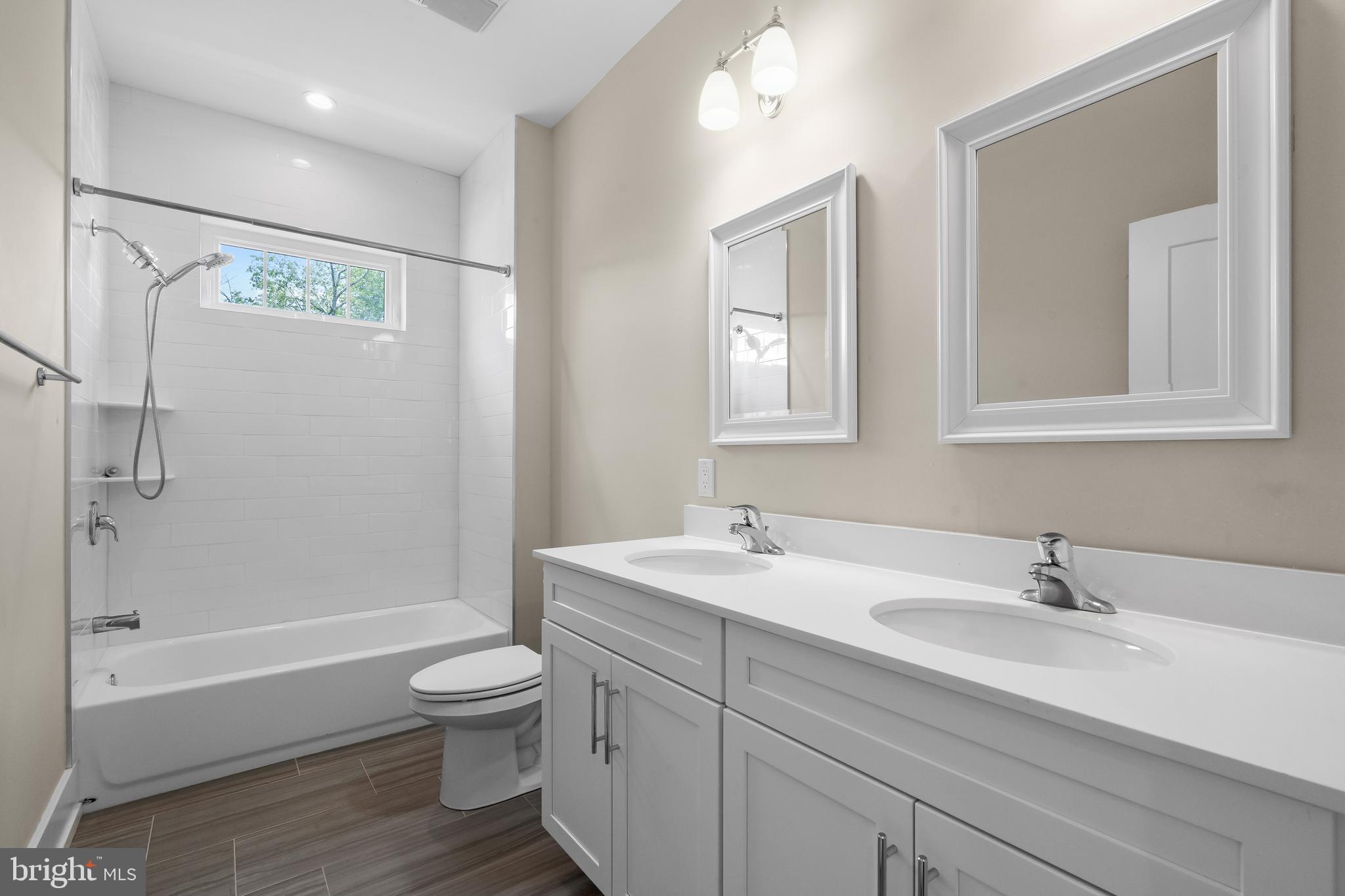 CREEKVIEW ESTATES - Residential