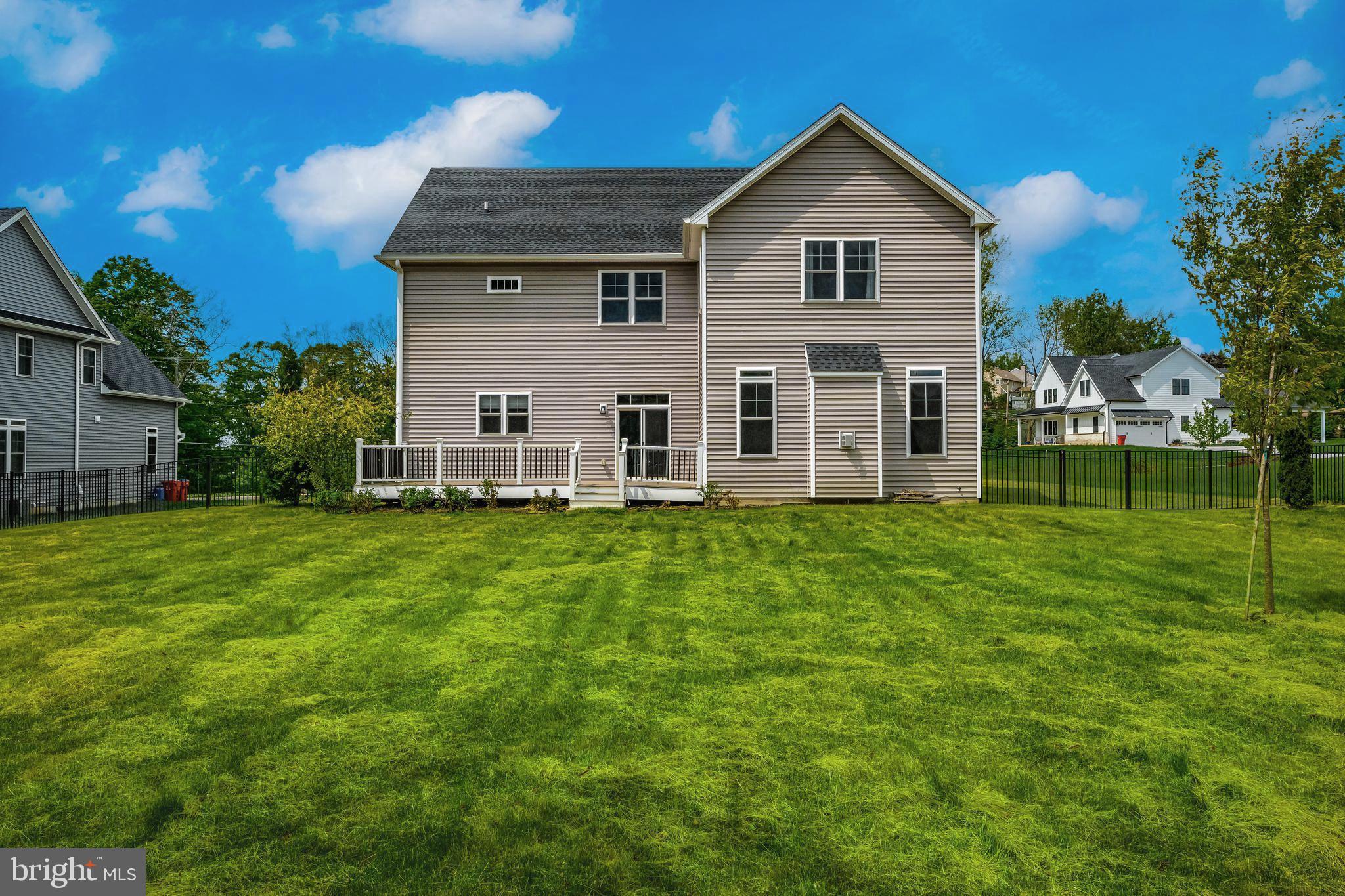 CREEKVIEW ESTATES - Residential