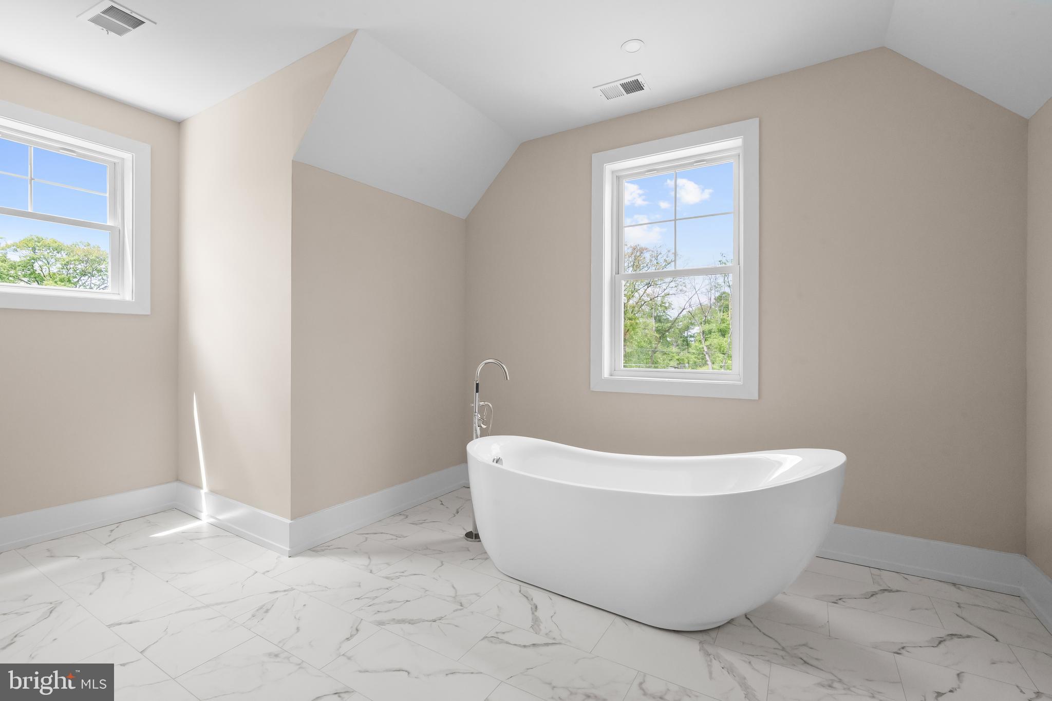 CREEKVIEW ESTATES - Residential
