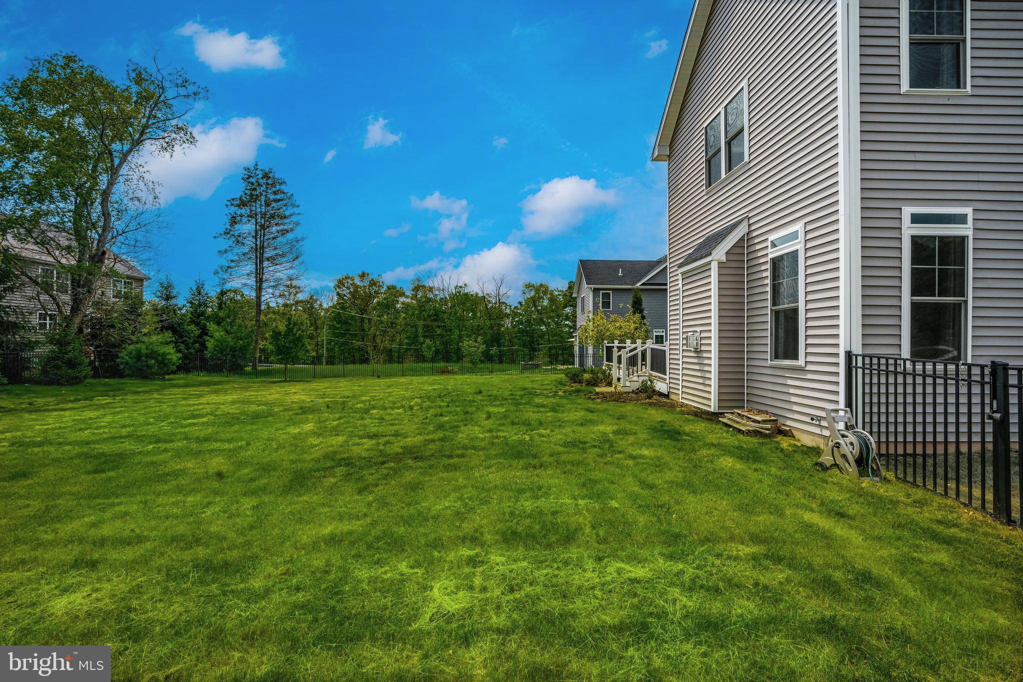CREEKVIEW ESTATES - Residential