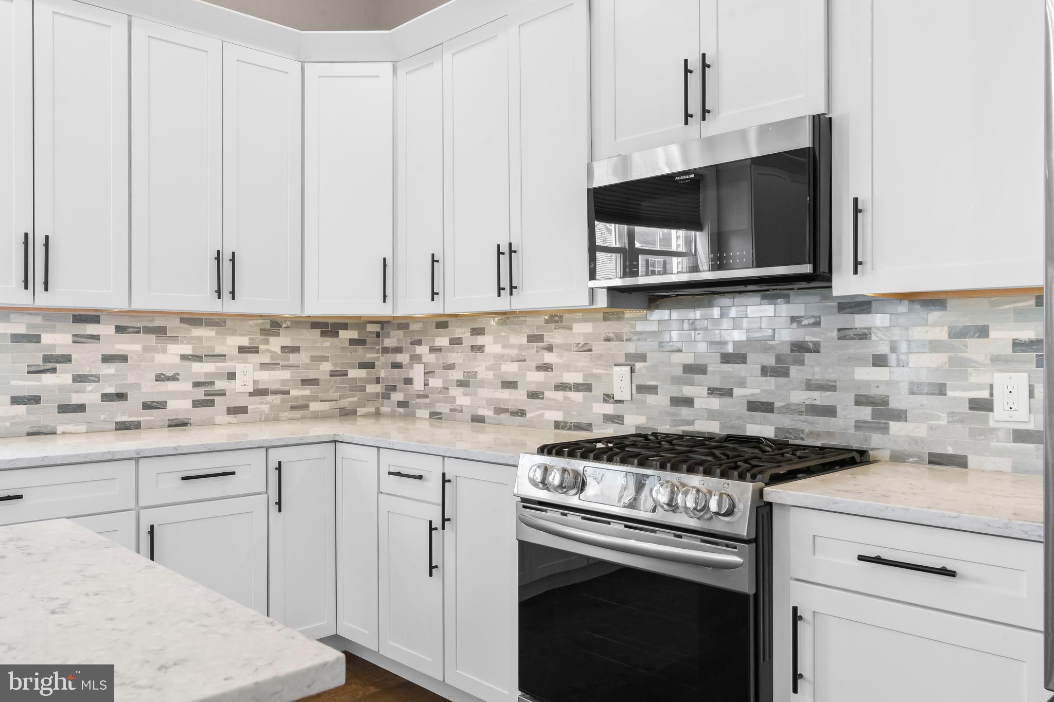 CREEKVIEW ESTATES - Residential