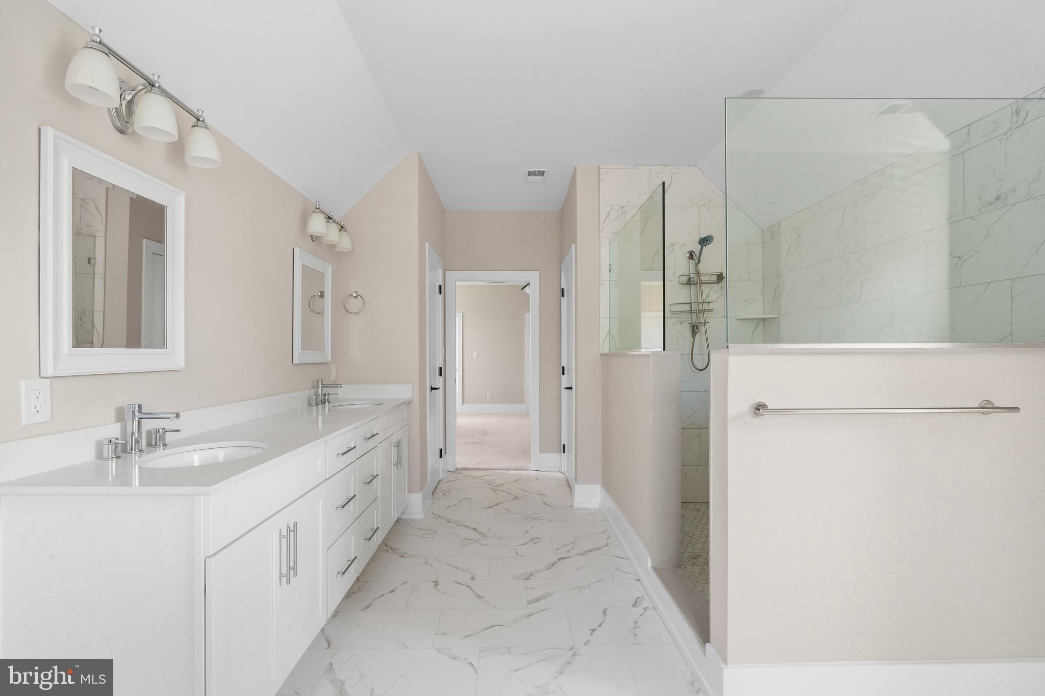 CREEKVIEW ESTATES - Residential