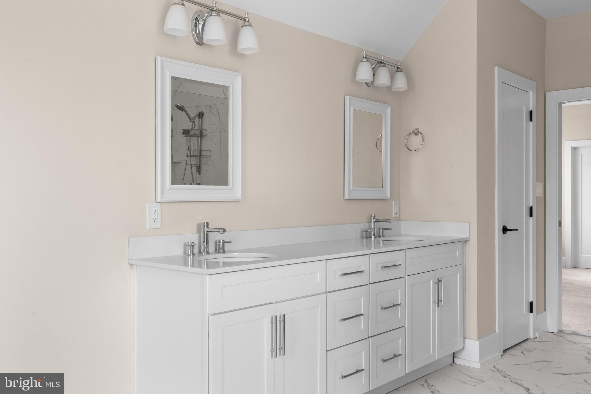 CREEKVIEW ESTATES - Residential