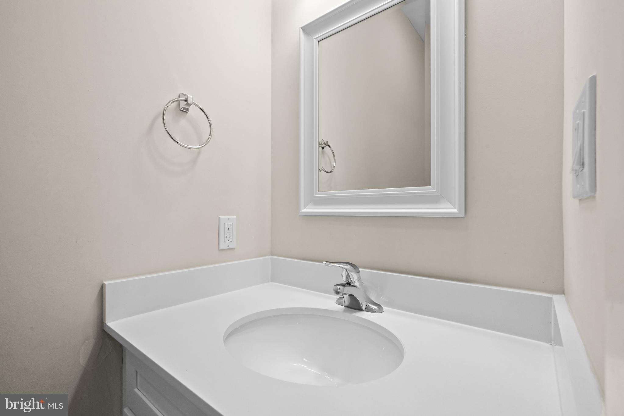 CREEKVIEW ESTATES - Residential
