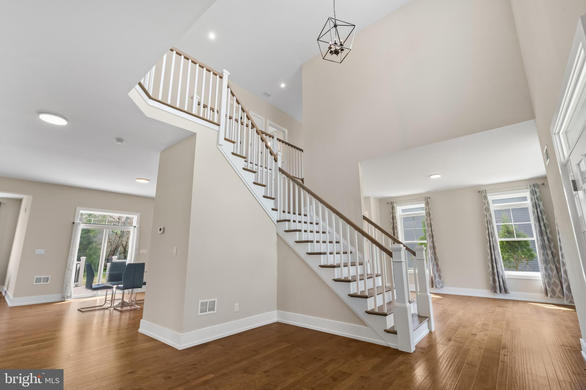 CREEKVIEW ESTATES - Residential