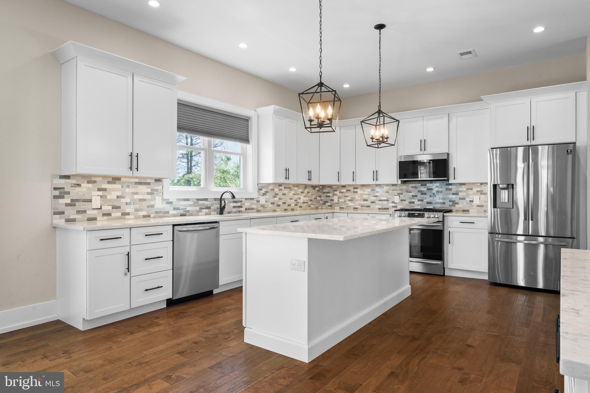 CREEKVIEW ESTATES - Residential