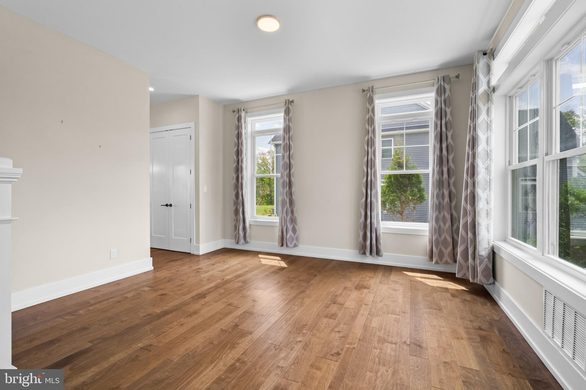 CREEKVIEW ESTATES - Residential