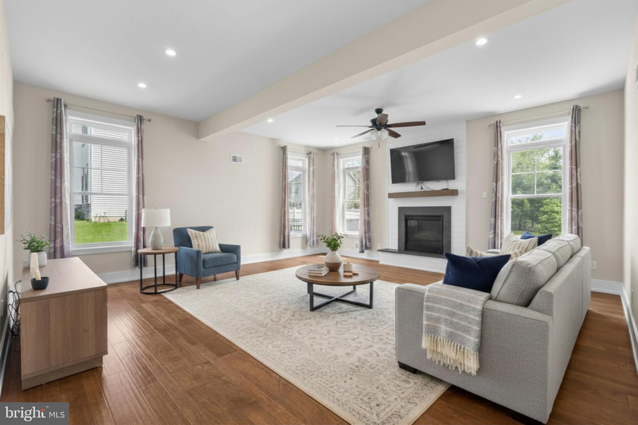 CREEKVIEW ESTATES - Residential
