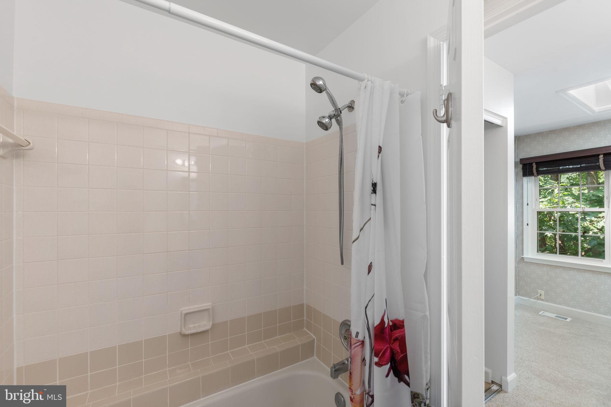 TOWNES OF WAKEFIELD - Residential