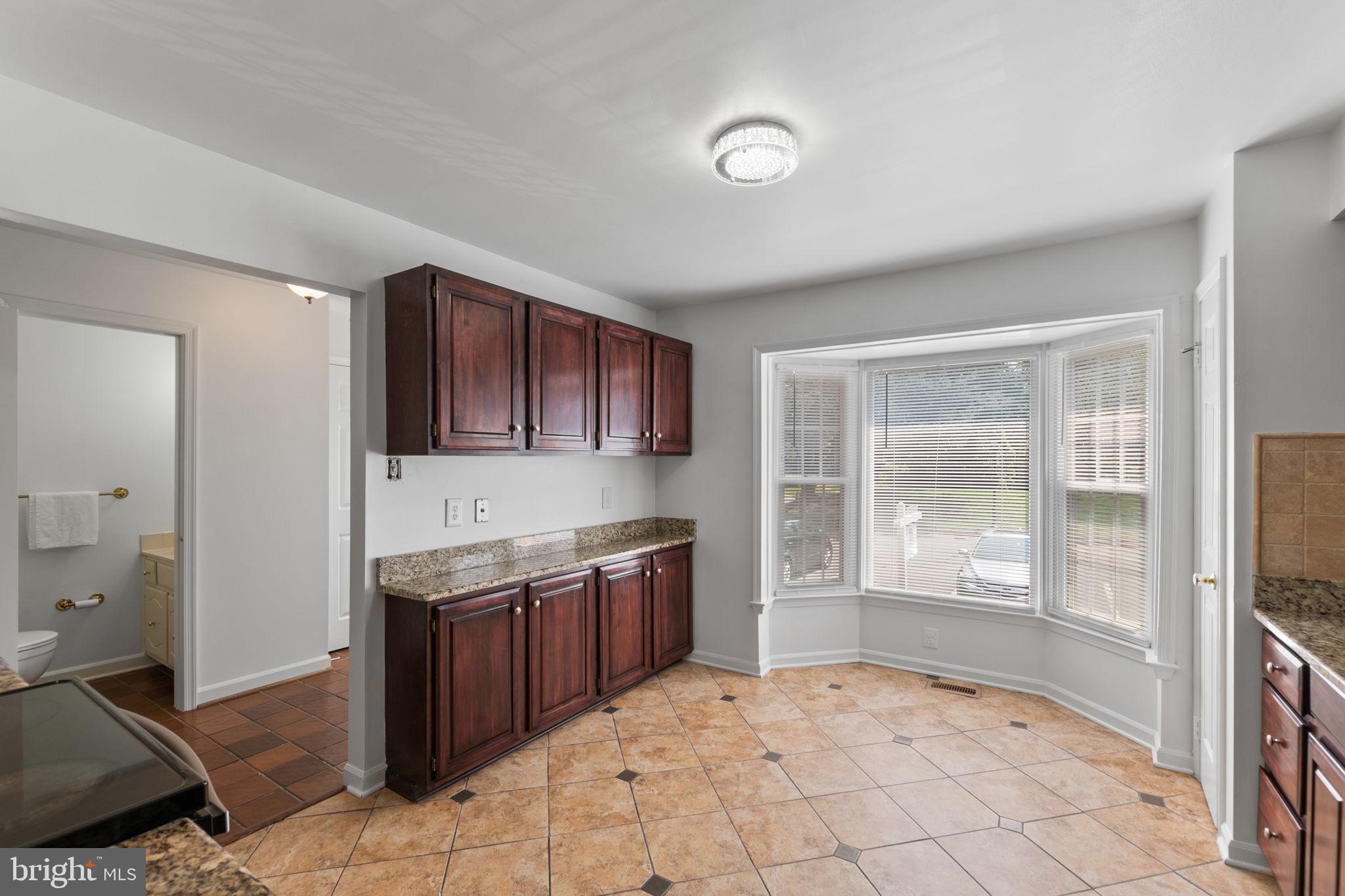 TOWNES OF WAKEFIELD - Residential