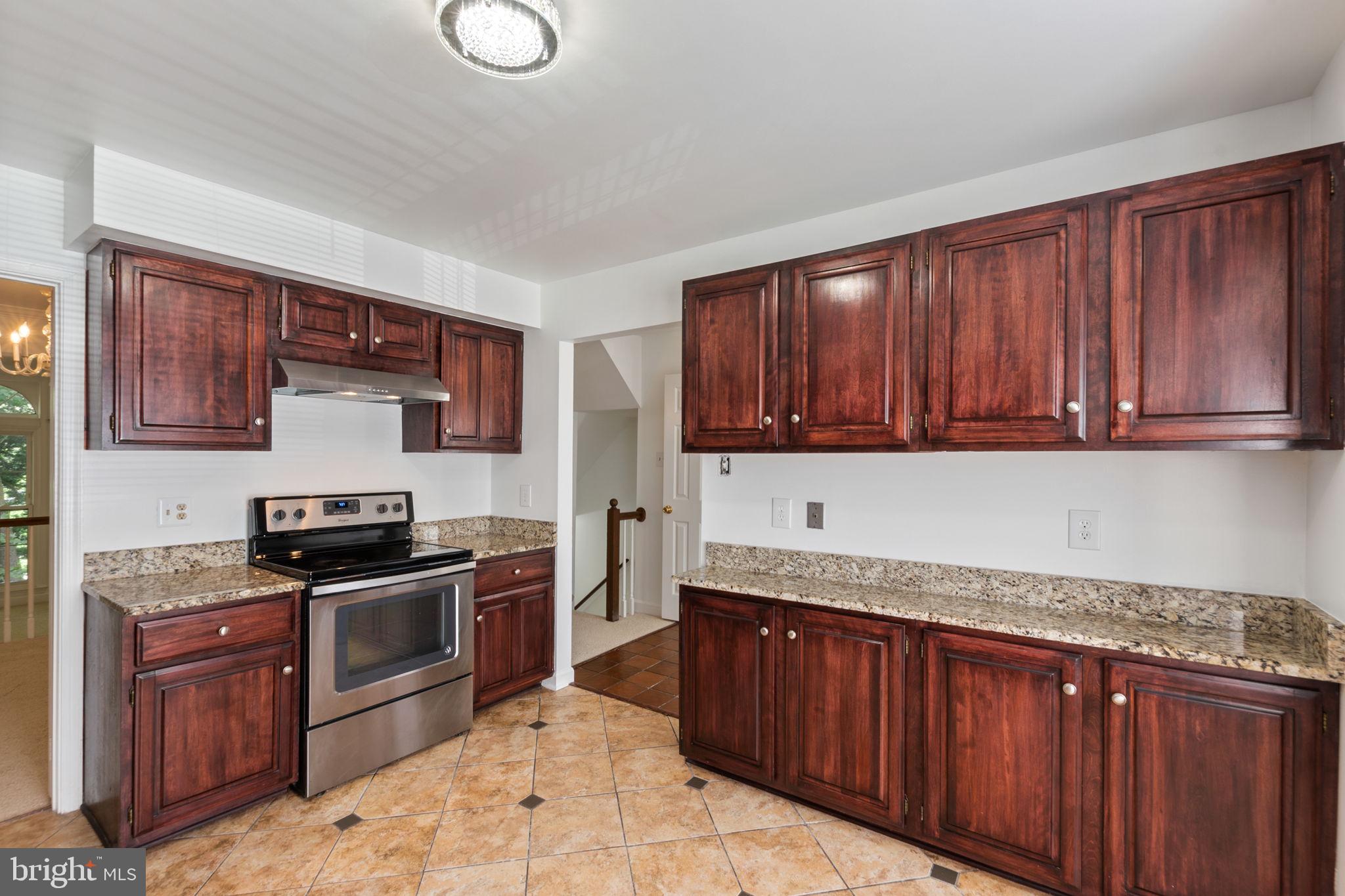 TOWNES OF WAKEFIELD - Residential