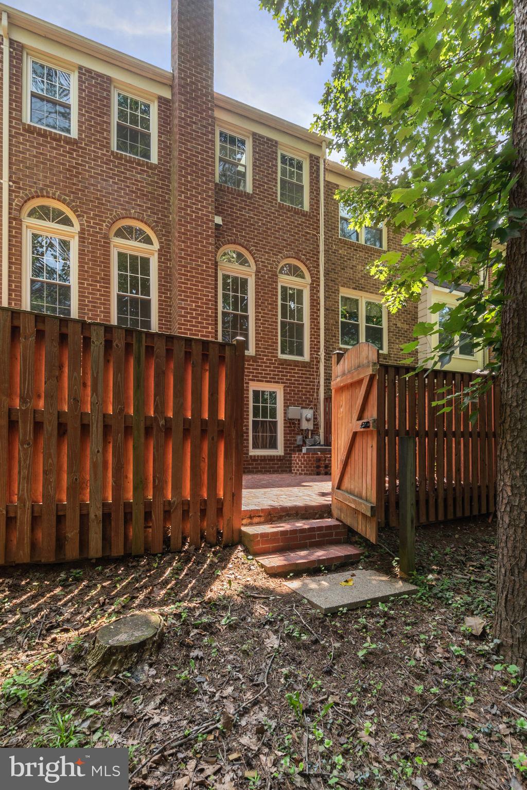 TOWNES OF WAKEFIELD - Residential